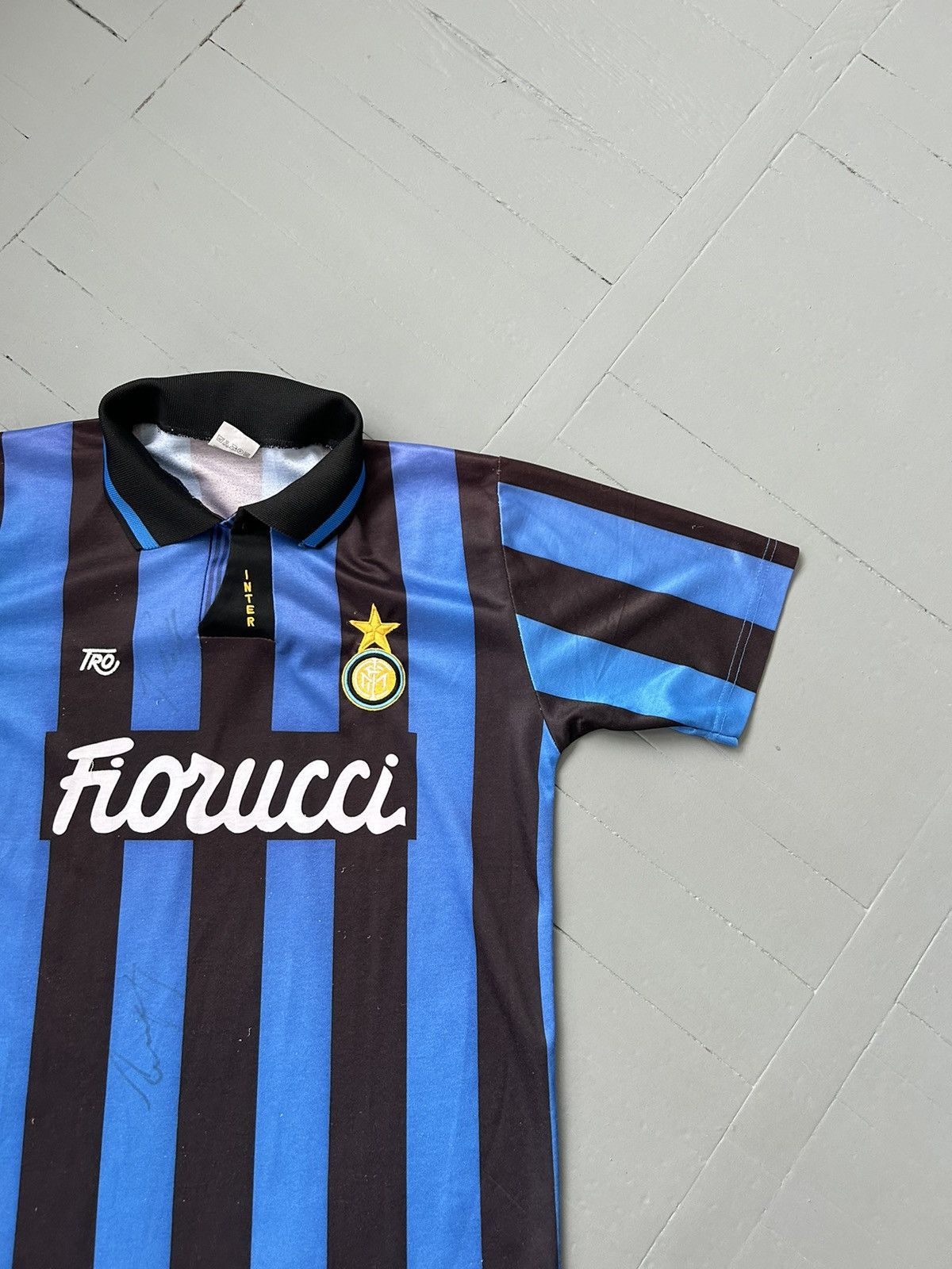 Other FC Inter soccer jersey Size US M / EU 48-50 / 2 - 3 Thumbnail