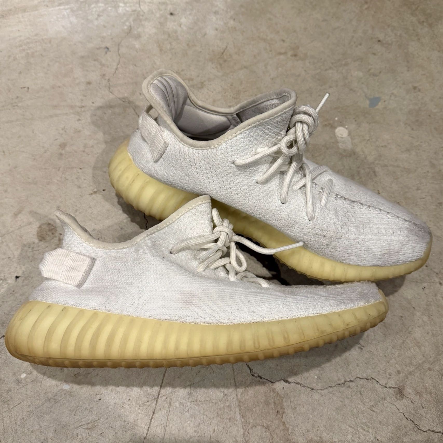 Adidas adidas Yeezy Boost 350 V2 Cream White Triple White - Size 9 - Men Sneaker / Running & Jogging / Primeknit / Low Top / Pre-owned Good Size ONE SIZE - 2 Thumbnail