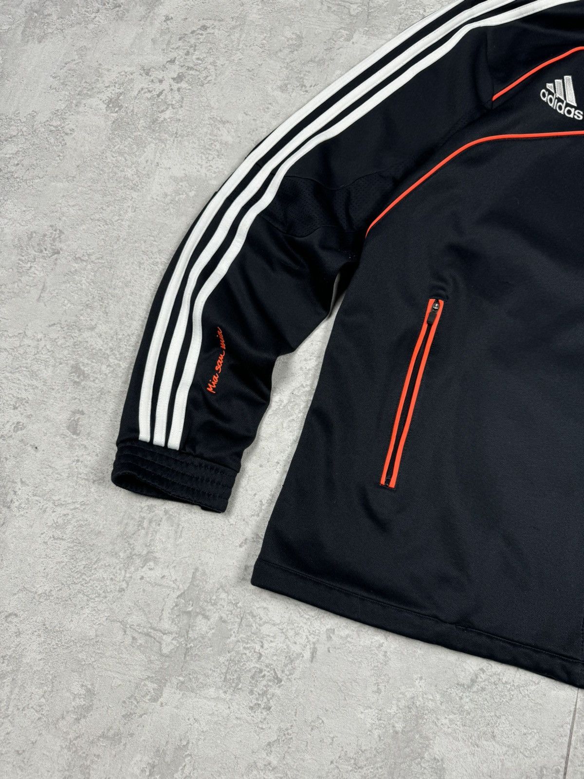 Adidas Vintage Adidas Bayern Munchen 2012 Track Jacket Size M Size US M / EU 48-50 / 2 - 4 Thumbnail