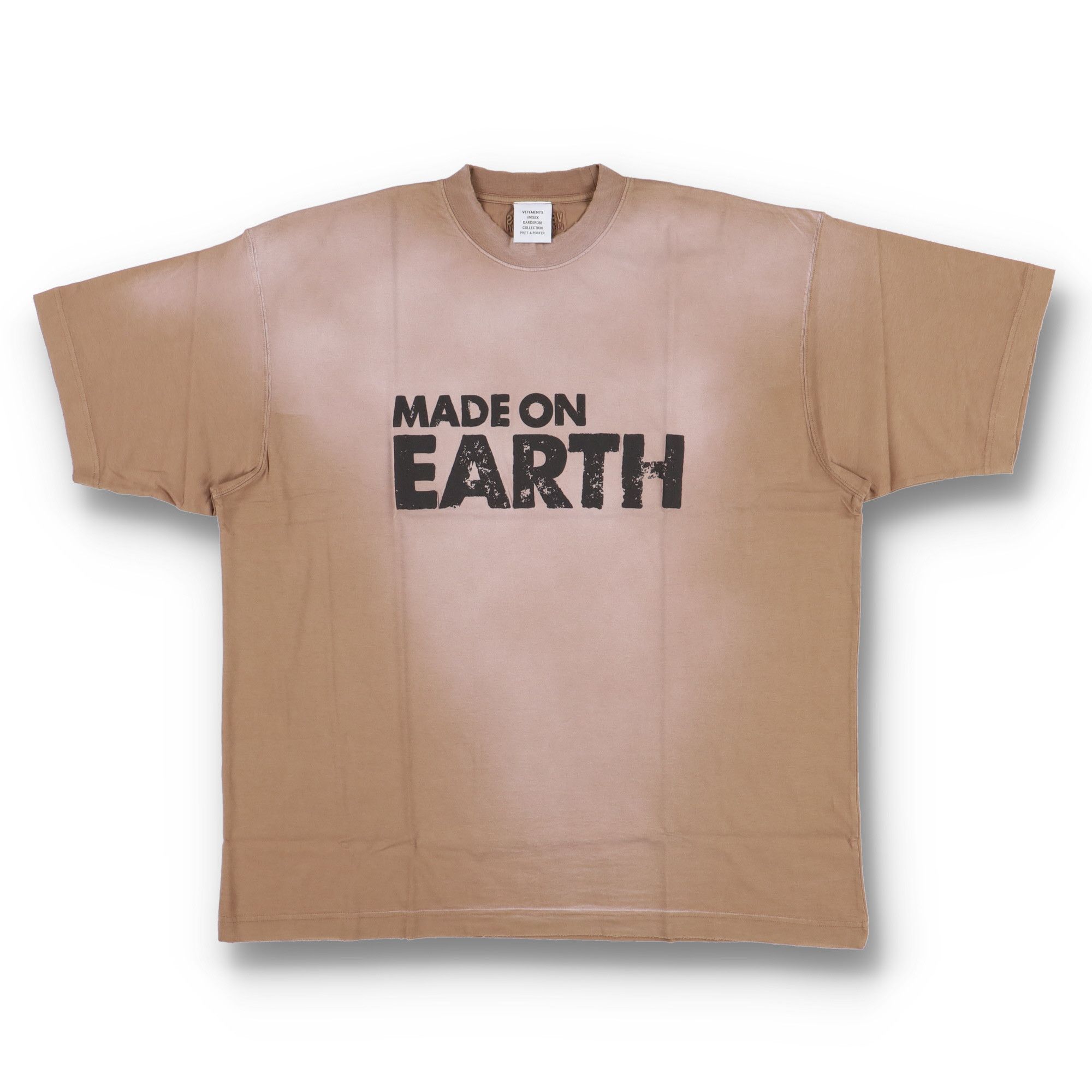 Vetements Runway Faded Beige Made on Earth Oversized T-Shirt Size S / US 4 / IT 40 - 2 Thumbnail