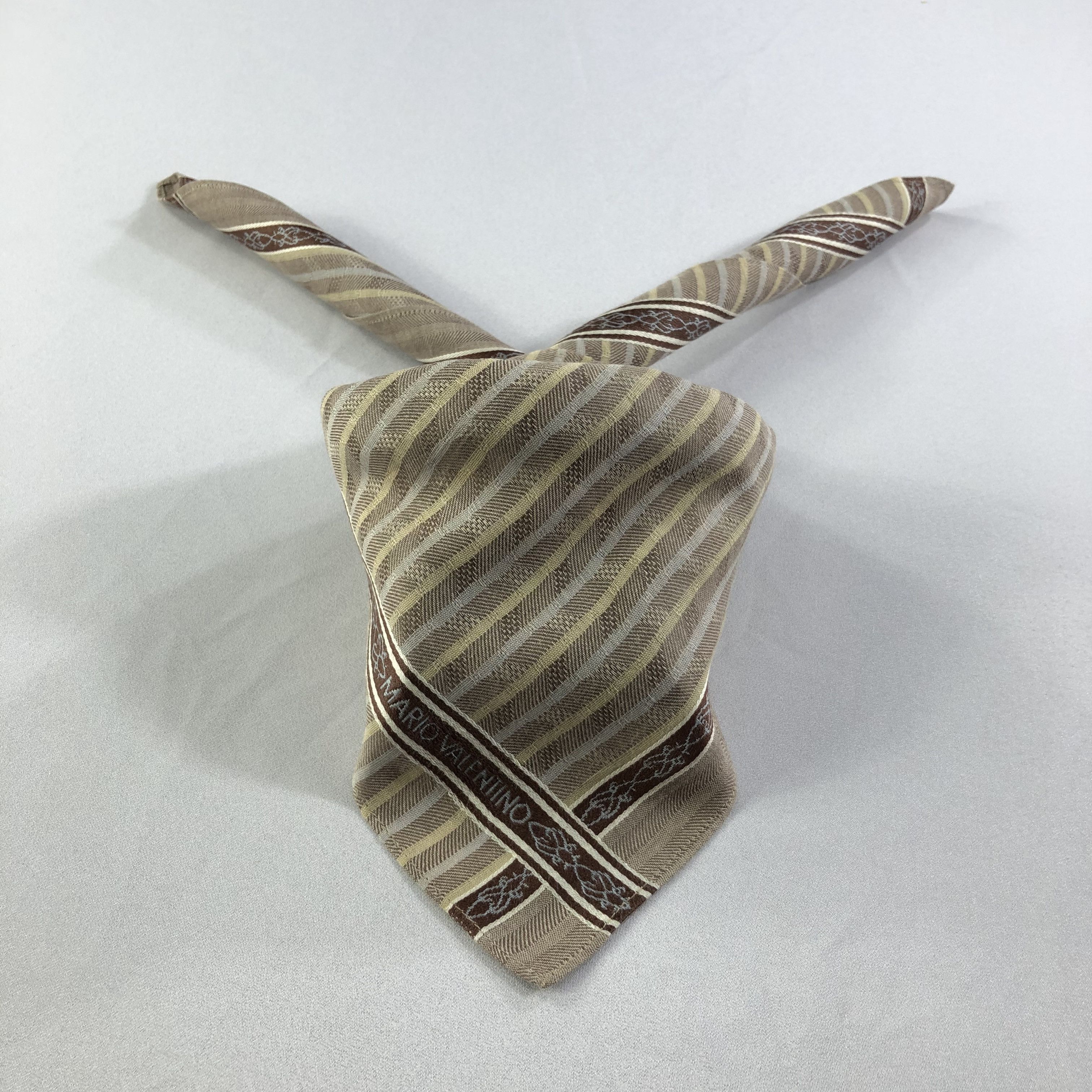 Mario Valentino Handkerchief Neckerchief Bandana H2071