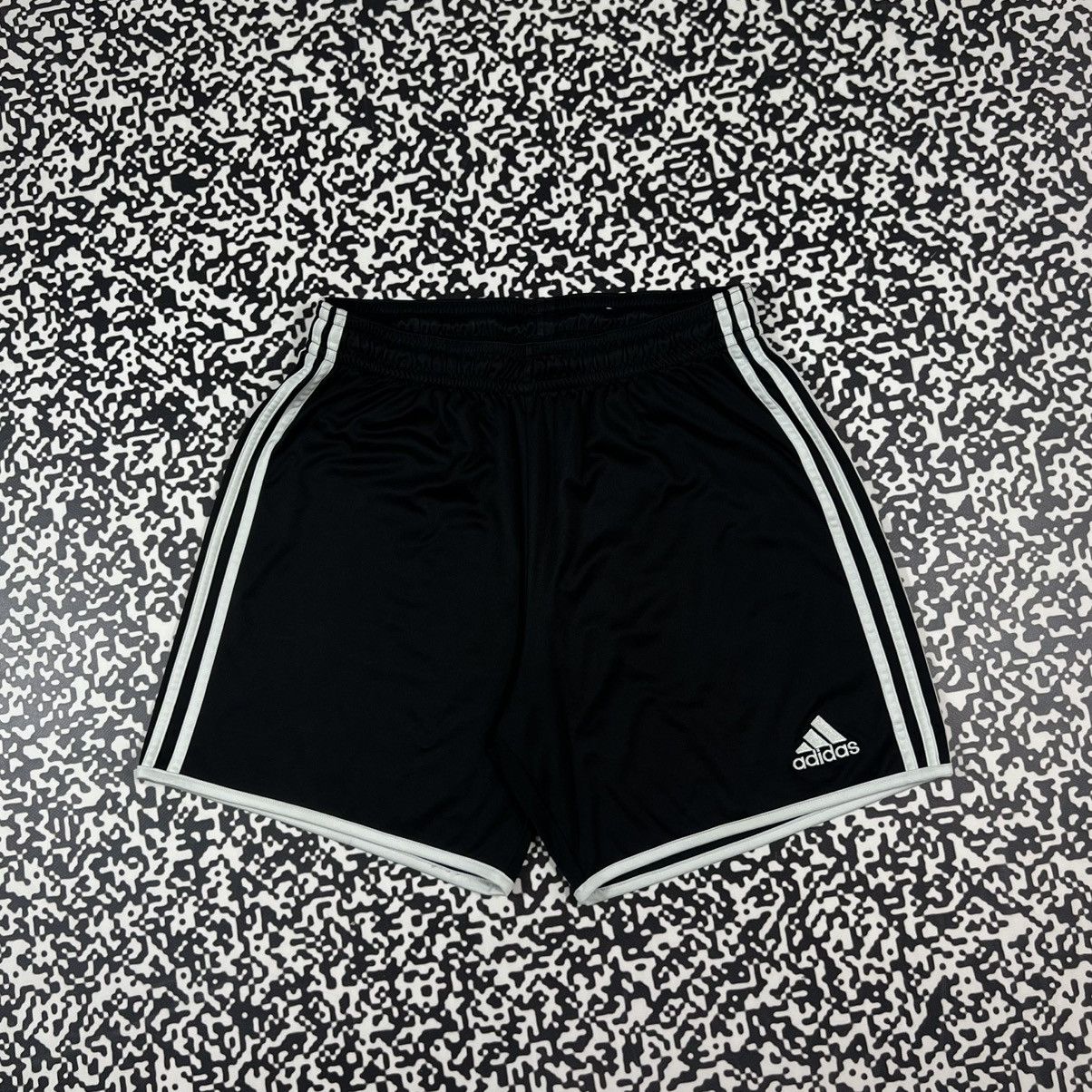 Adidas Vintage Y2K Adidas Striped Retro Sport Style Casual Shorts Size US 36 / EU 52 - 1 Thumbnail