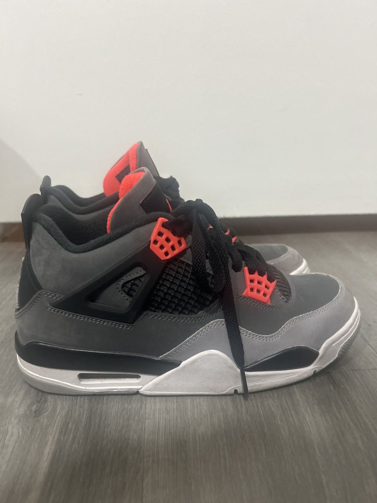 Jordan Brand AIR JORDAN 4 RETRO Size US 7.5 / EU 40-41 - 6 Thumbnail