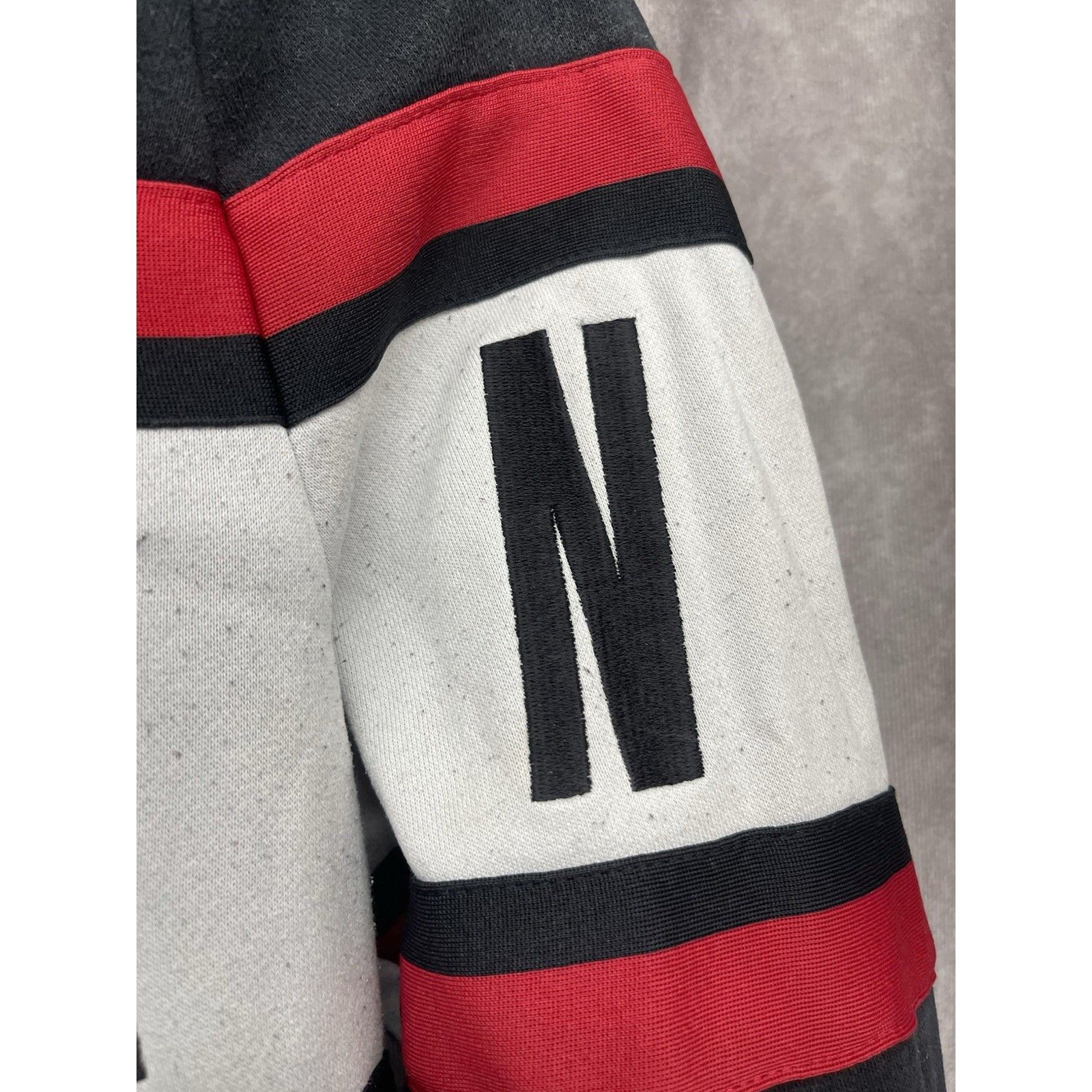 Other VTG Air Jordan Sweatshirt Mens Size Small Black Red Spellout Size US S / EU 44-46 / 1 - 7 Thumbnail