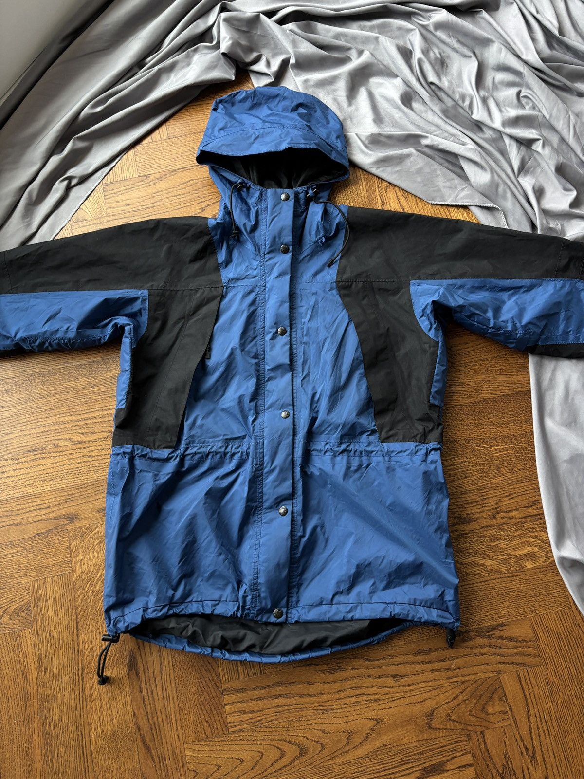 Goretex × The North Face × Vintage Vintage North Face Gore-tex Shell Jacket 1990s TNF Extreme M Size US M / EU 48-50 / 2 - 13 Thumbnail
