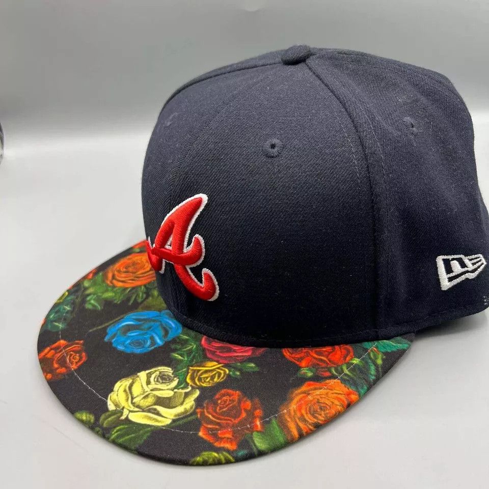 New Era Atlanta Braves Hat Men 7 5/8 Black Gray Floral MLB Fitted Size ONE SIZE - 3 Thumbnail