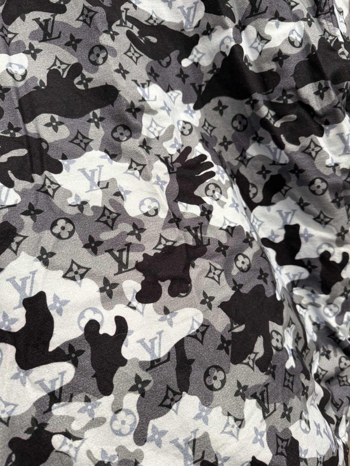 Louis Vuitton Louis Vuitton Grey Camo Reversible Monogram Jacket Size US S / EU 44-46 / 1 - 4 Thumbnail