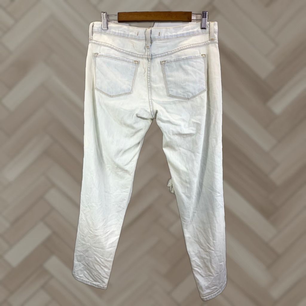 Vintage **Platinum Destructive Light Blue Skinny Jeans Size 27** User: **Destructive Platinum Light Blue Skinny Jeans Size 27** Size 27" / US 4 / IT 40 - 1 Thumbnail