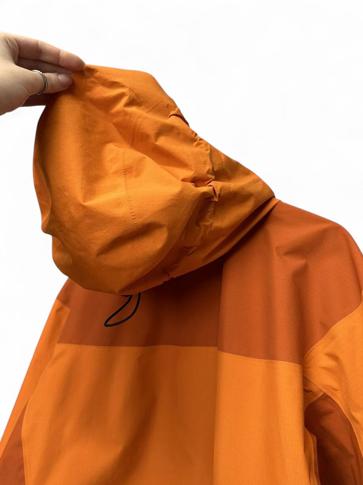 Goretex Arcteryx orange tech jacket outdoor windproof hiking style Size US XL / EU 56 / 4 - 16 Thumbnail