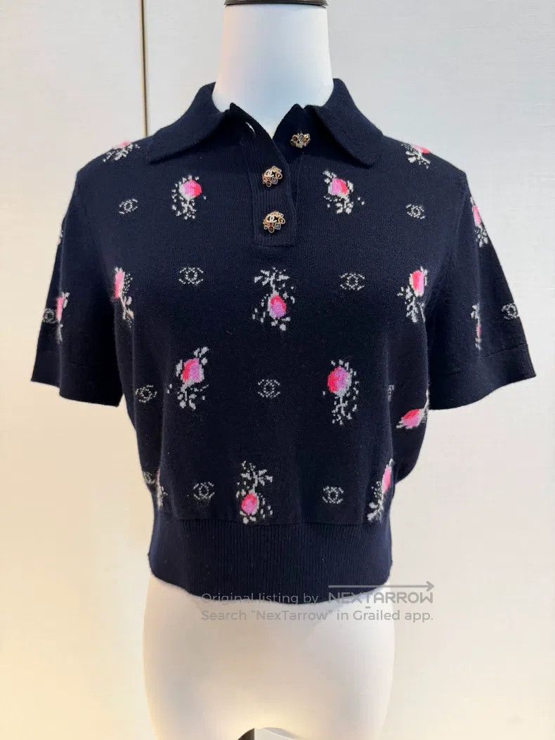 Chanel Chanel Blue floral polo knitwear Size XS / US 0-2 / IT 36-38 - 1 Thumbnail