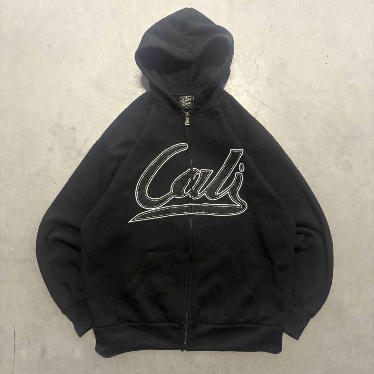 Vintage Crazy Vintage Y2K/2000s Cali California Black Zipup Hoodie! Size US S / EU 44-46 / 1 - 1 Thumbnail