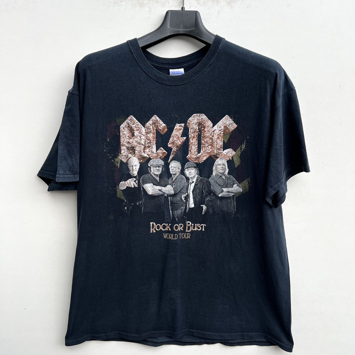 AC/DC × Band Tees AC/DC Band T-shirt Rock or Bust 2015 World Tour Size US XL / EU 56 / 4 - 1 Thumbnail