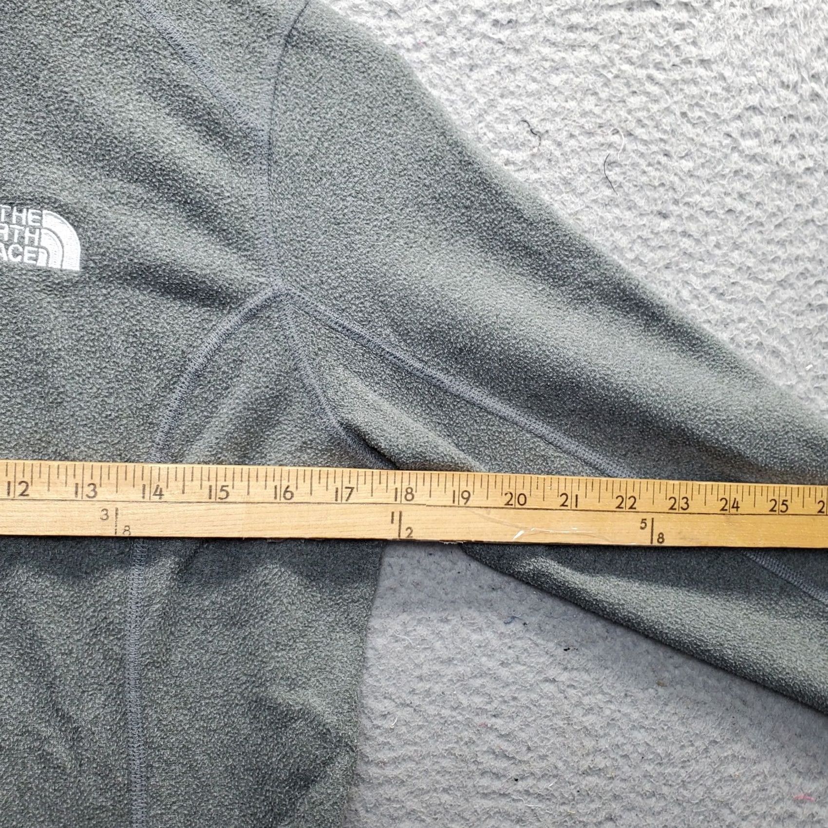 The North Face The North Face Sweatshirt Womens Small Gray Fleece Regular Mock Neck Quarter Zip Size S / US 4 / IT 40 - 4 Thumbnail