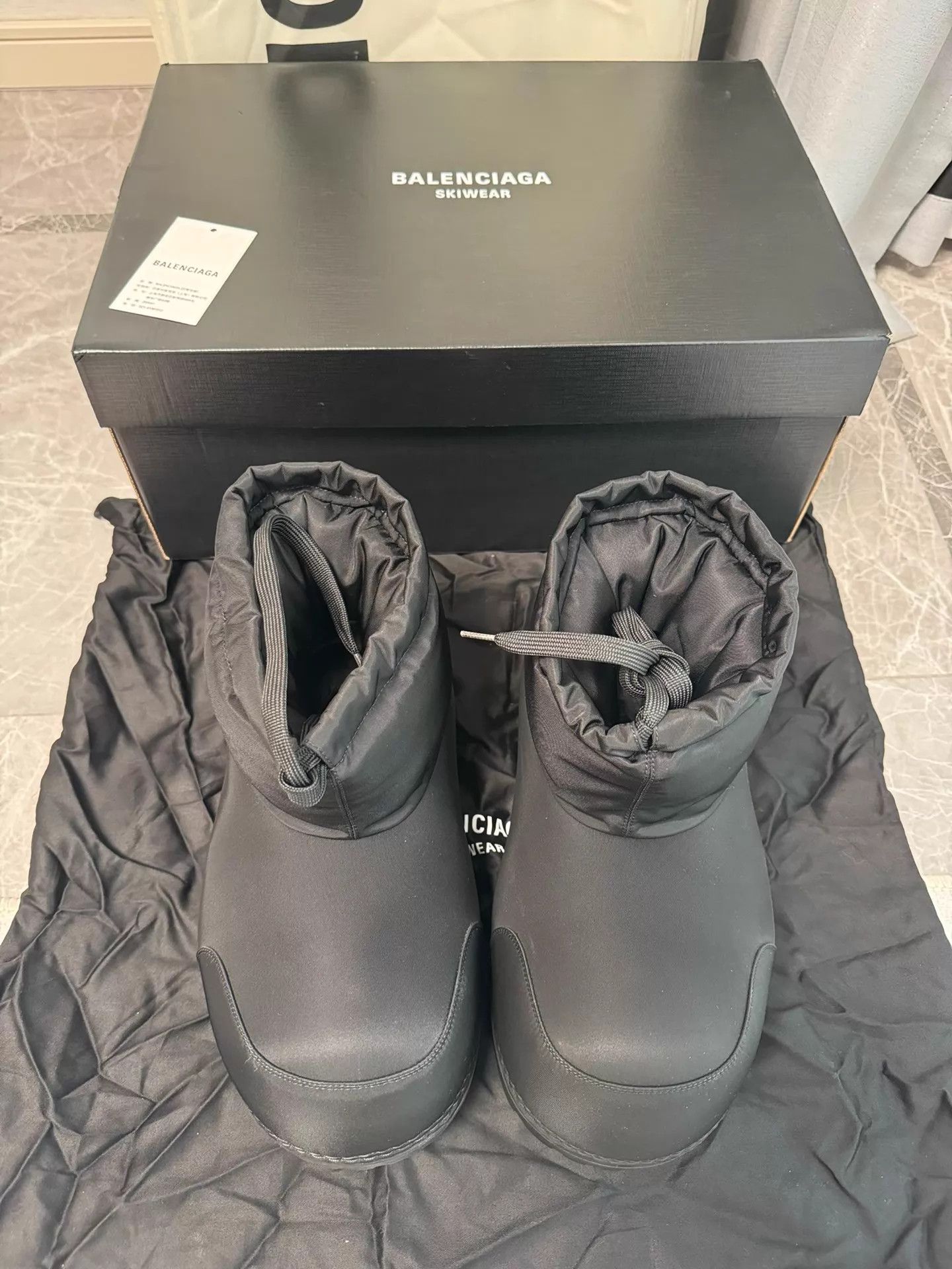 Balenciaga Balenciaga low-top nylon snow boots black 38 new Size US 7.5 / IT 37.5 - 6 Thumbnail