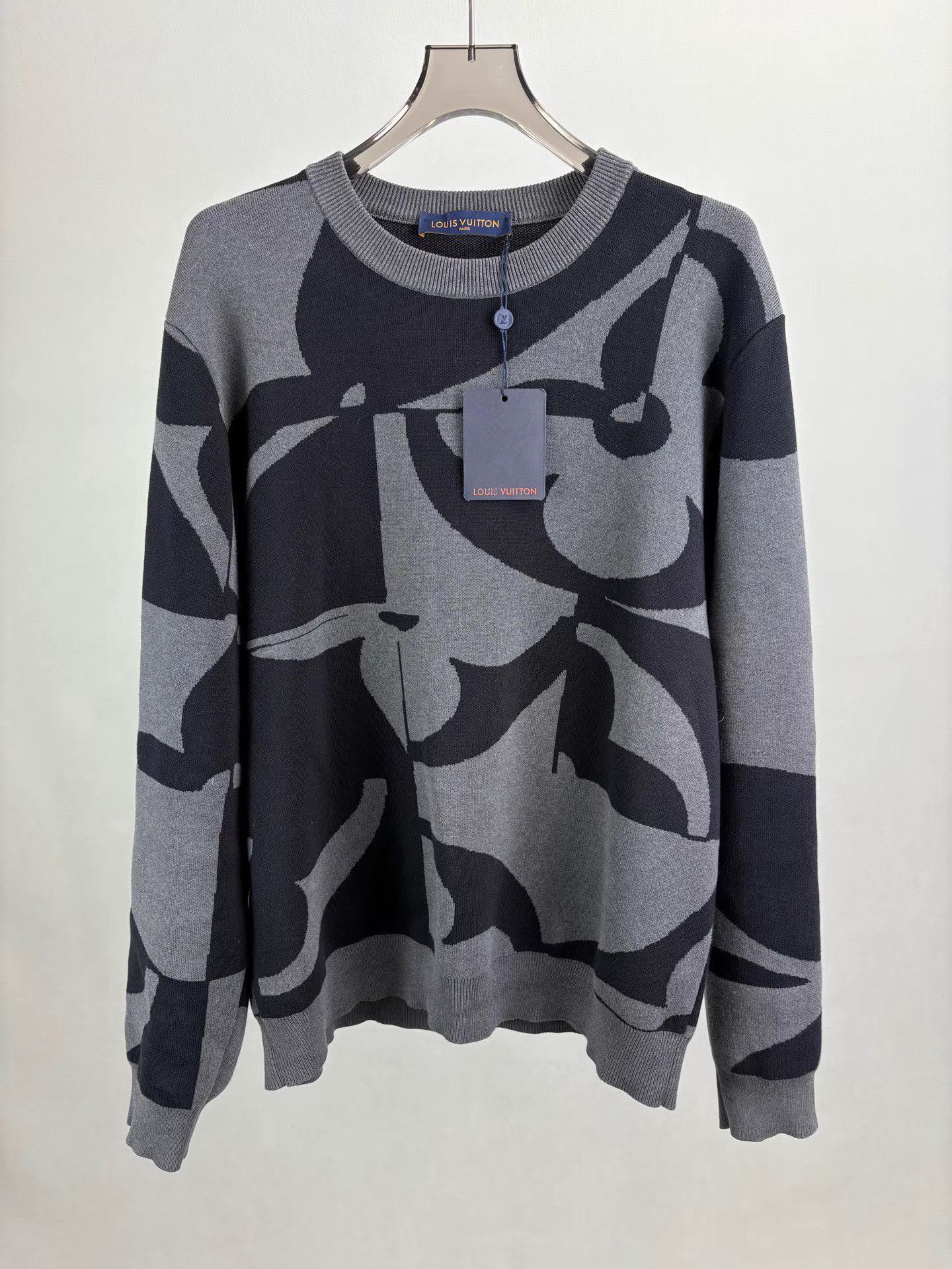 Louis Vuitton LOUIS VUITTON Pattern Knit Sweater K1 Size US XL / EU 56 / 4 - 1 Thumbnail