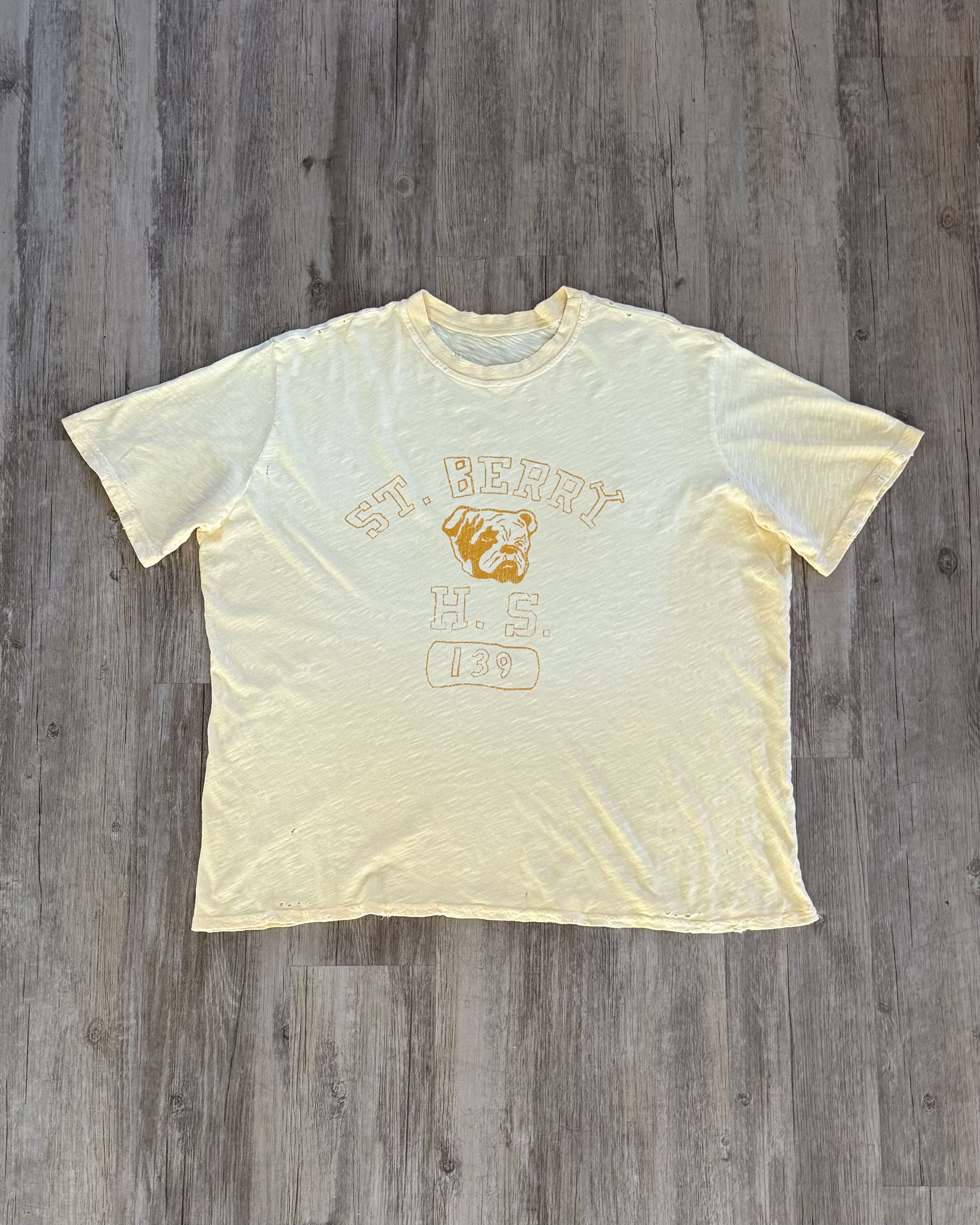 The GV Gallery GvGallery Raspberry Hills 'St.Berry' Tee Size US XXL / EU 58 / 5 - 1 Thumbnail