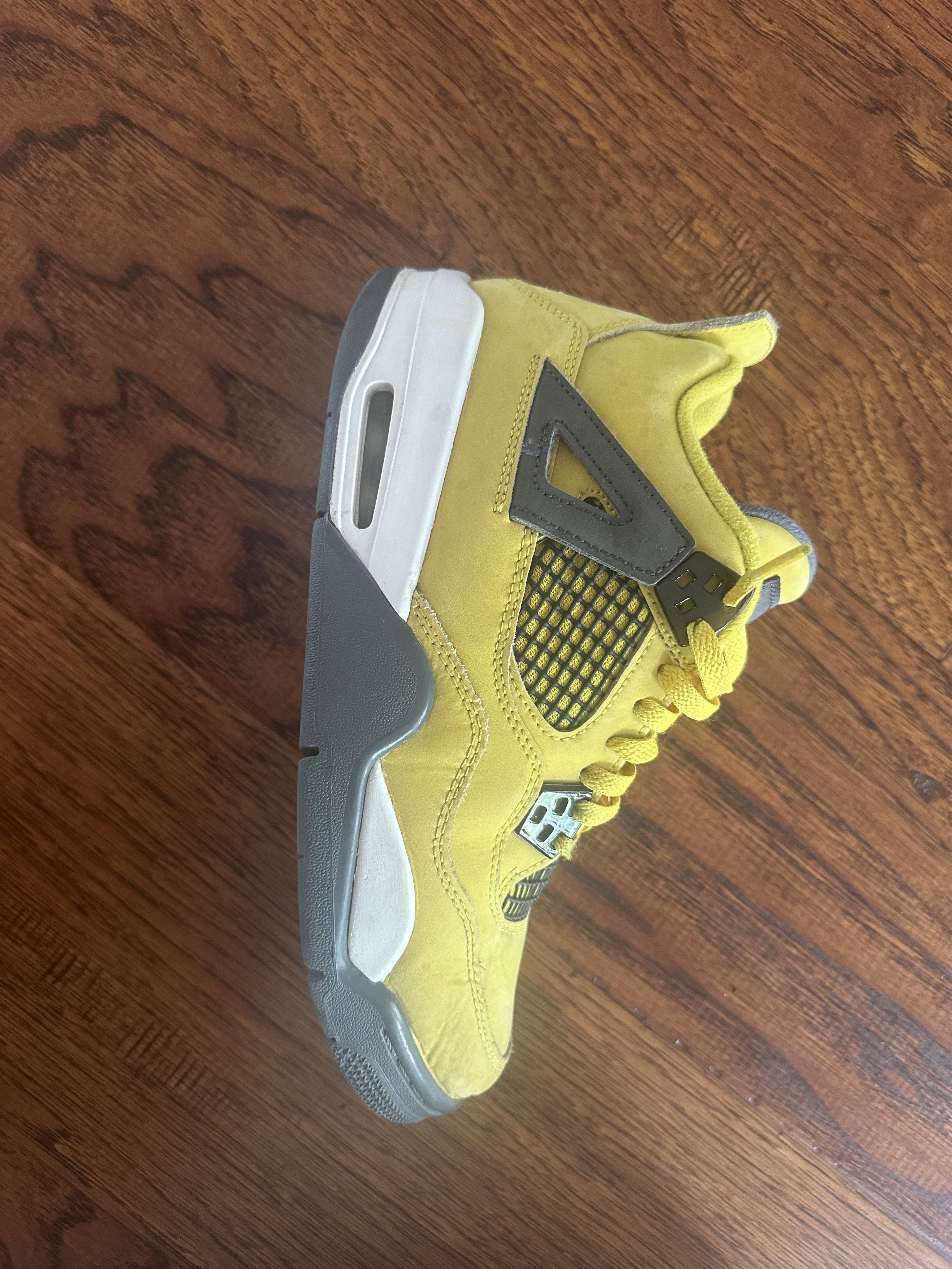 Jordan Brand Air Jordan 4 "Lightning" Size US 7 / EU 40 - 5 Thumbnail