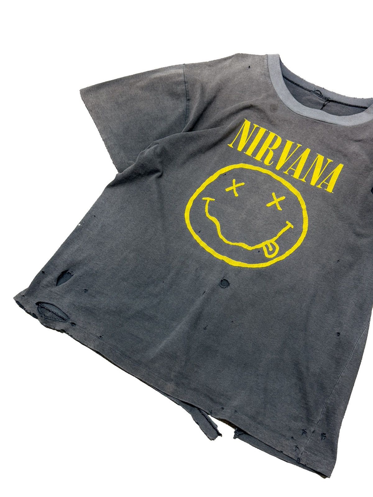 Band Tees × Designer × Vintage SMOKED 1992 Nirvana “Smiley” Nevermind Grunge Band T-Shirt Size US XL / EU 56 / 4 - 6 Thumbnail