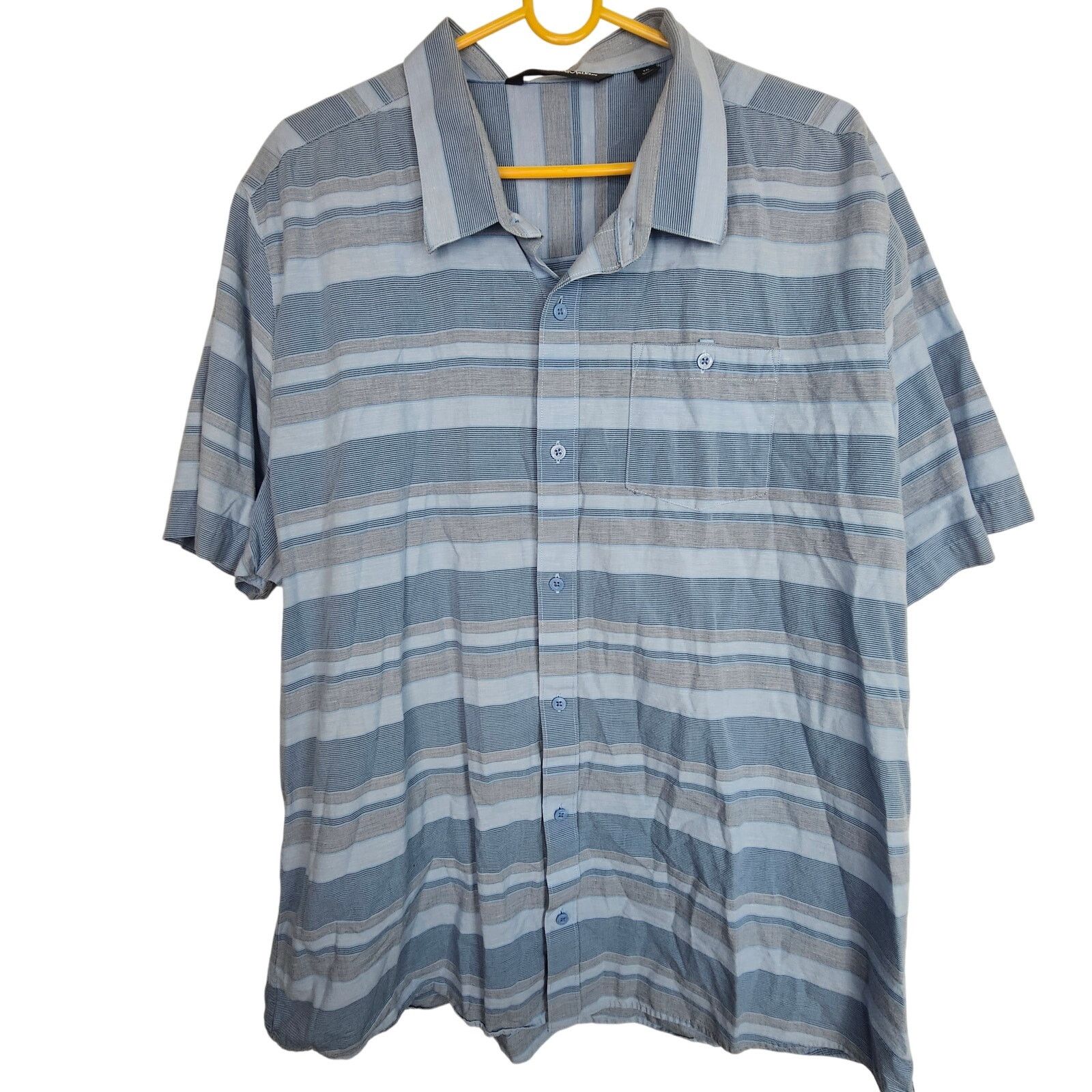 TravisMathew Travis Mathew Mens Striped Button Shirt Size XXL Casual Size US XL / EU 56 / 4 - 1 Thumbnail