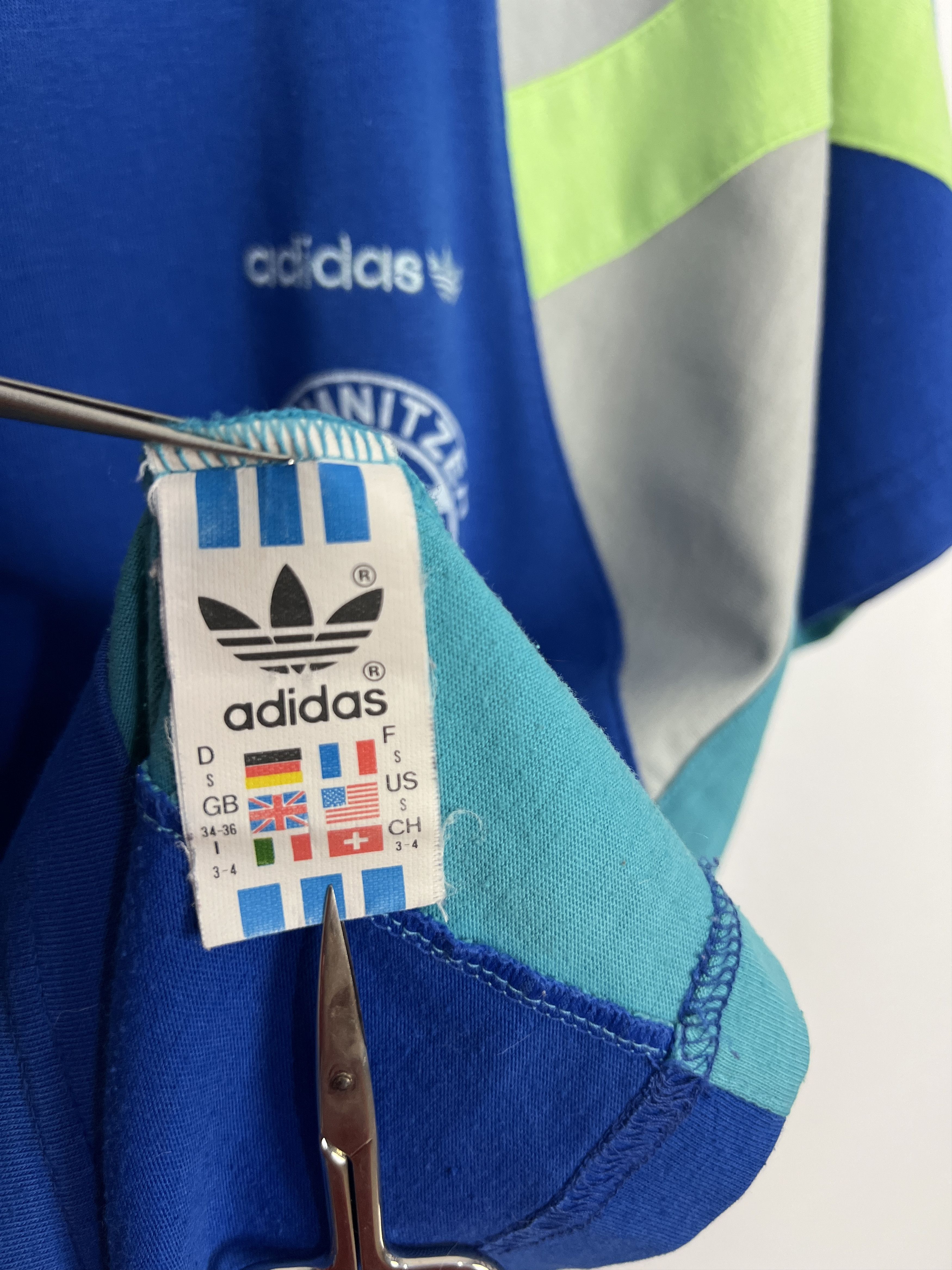 Adidas Vintage Chemnitzer Football Train Shirt Soccer Jersey Trikot Size US S / EU 44-46 / 1 - 8 Thumbnail