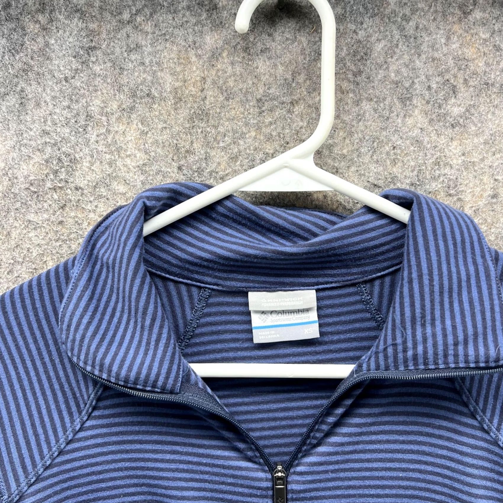 Vintage Columbia Shirt Womens XS Blue Sweatshirt Women Ladies Half Zip Omni Wick Pullover Size XS / US 0-2 / IT 36-38 - 5 Thumbnail