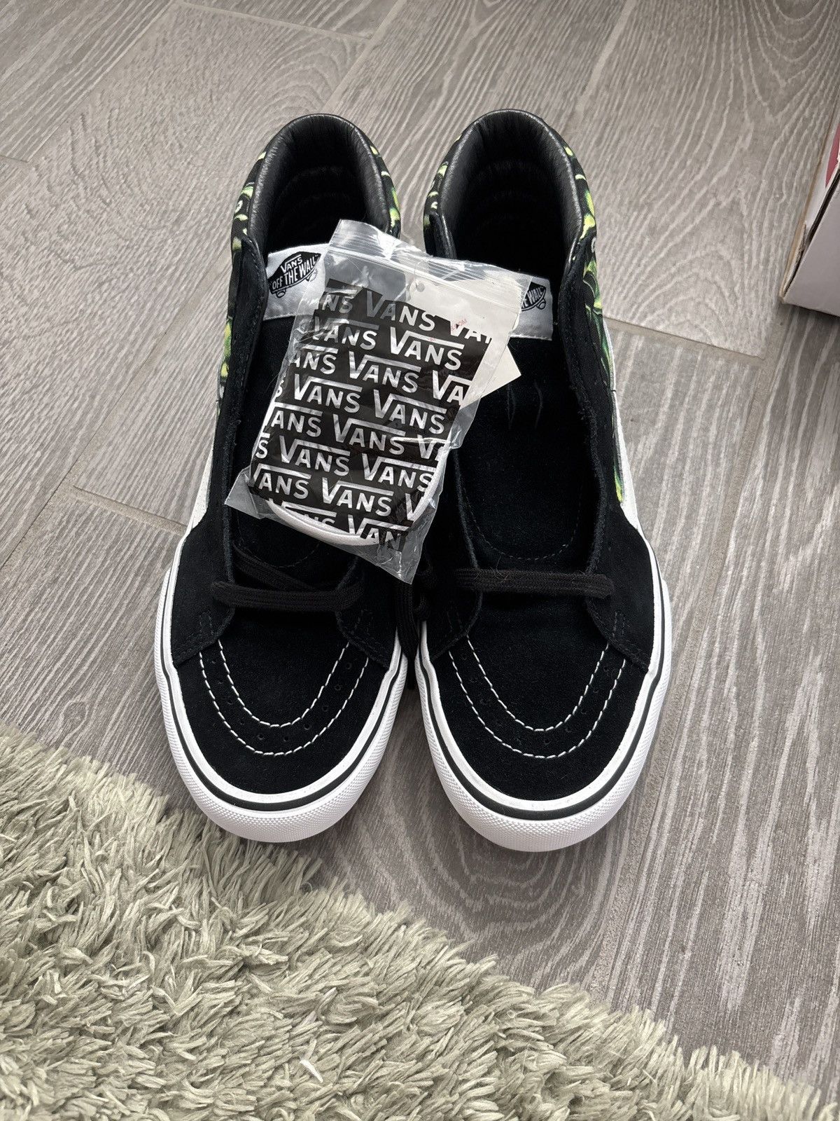 Supreme × Vans Glow in the dark skull supreme vans high top Size US 9 / EU 42 - 2 Thumbnail