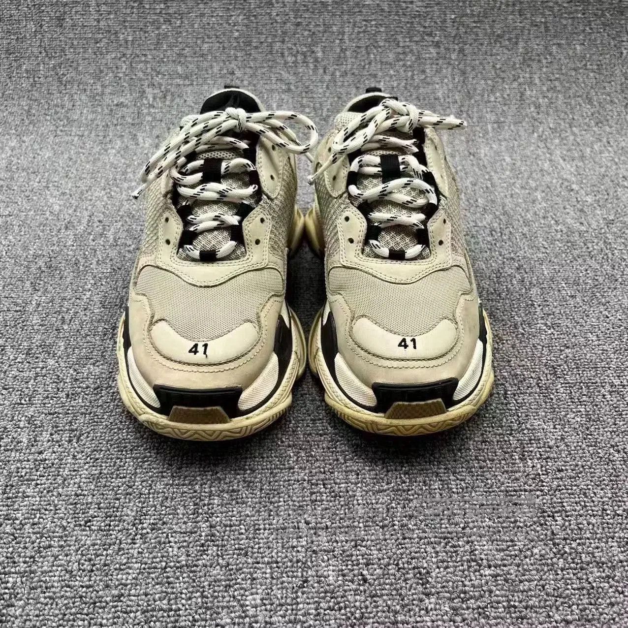 Balenciaga balenciaga triple s retro dad sneakers. Size US 8 / EU 41 - 2 Thumbnail