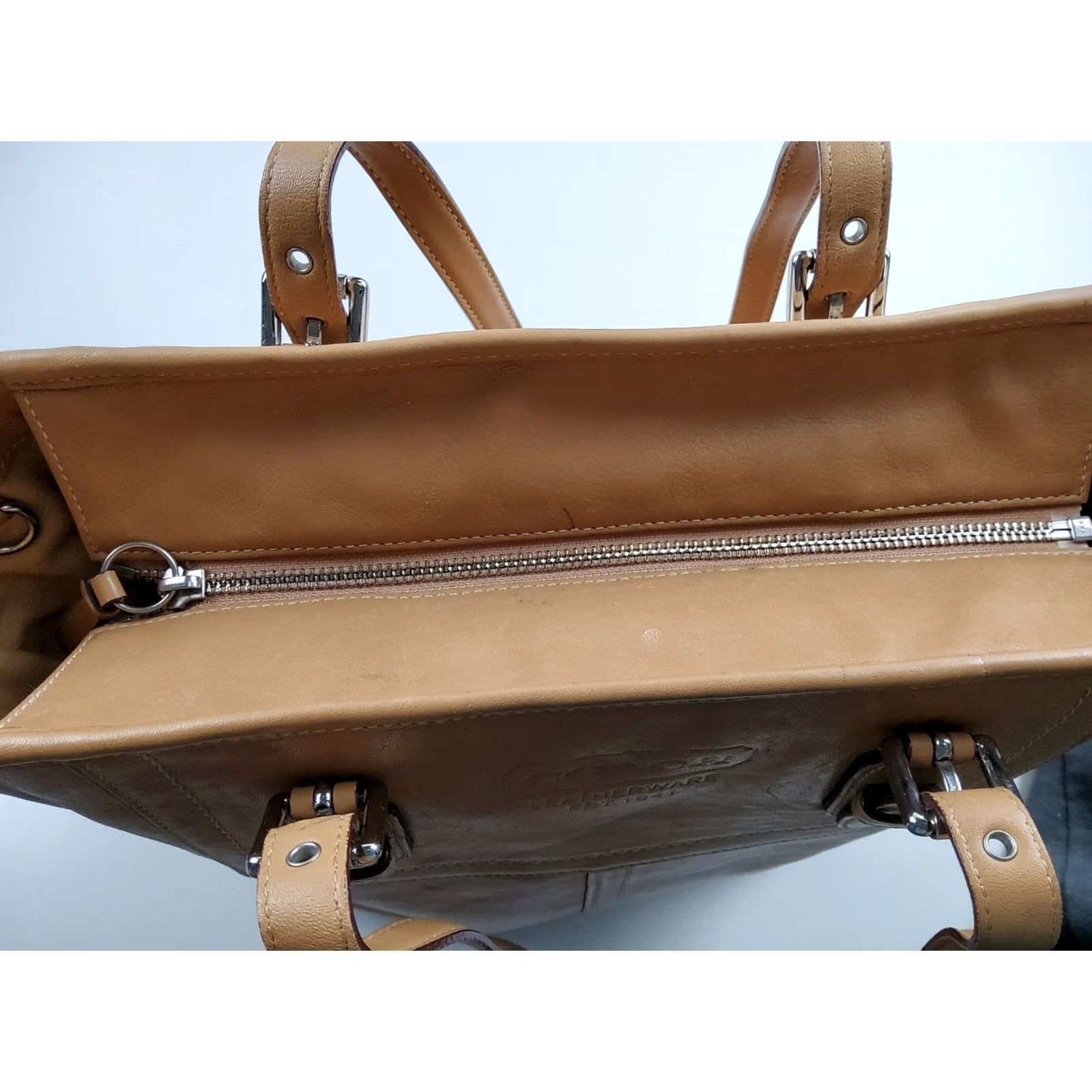 Coach Coach West Gallery Large Shoulder Bag Tan Leather Tote Purse Womens Bag Size ONE SIZE - 5 Thumbnail
