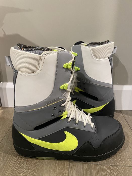 Nike snowboard hotsell boots size 13