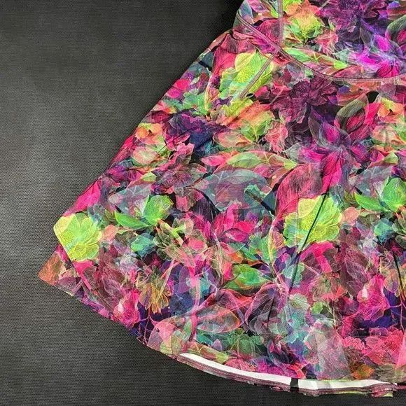 Lululemon NWT Lululemon Court Crush Tennis Dress Womens Size 6 Size M / US 6-8 / IT 42-44 - 3 Thumbnail