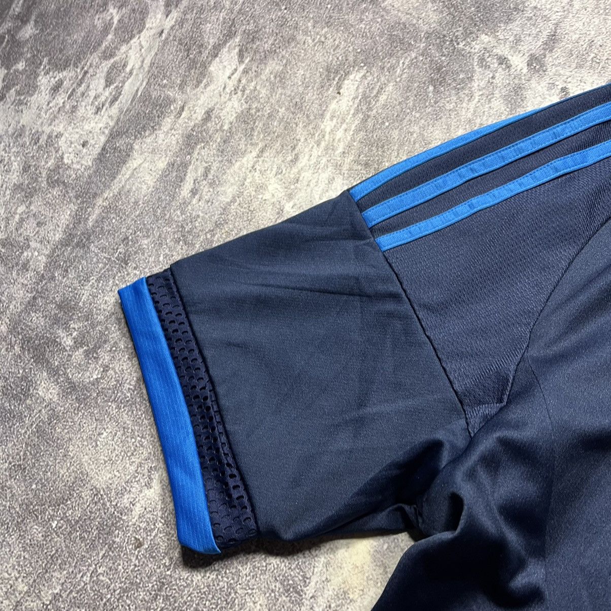 Adidas Adidas Real Madrid #11 Bale Football Jersey 2015/2016 Size US M / EU 48-50 / 2 - 5 Thumbnail