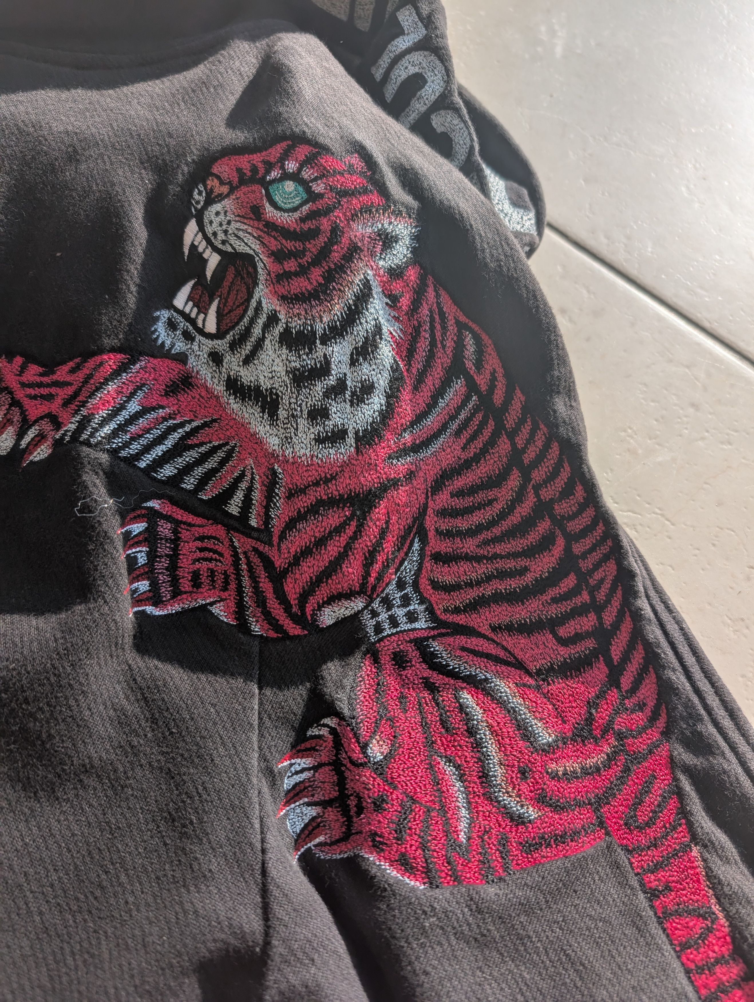 Maharishi Maharishi Tiger invasion embroidered hoodie Size US XL / EU 56 / 4 - 3 Thumbnail