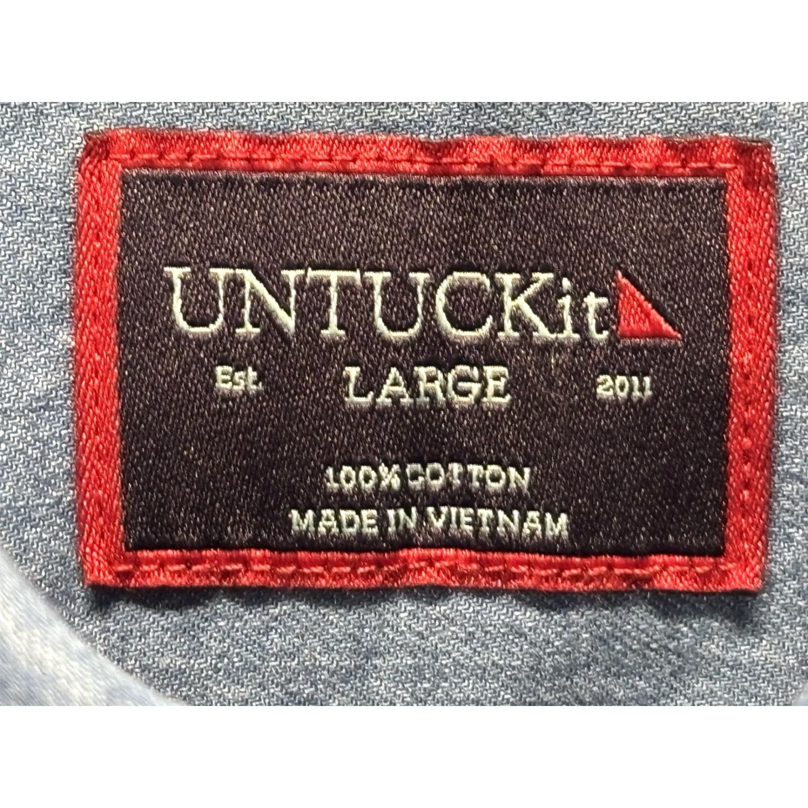 UNTUCKit UNTUCKit Shirt Mens Large Chambray Long Sleeve Button Up Lightweight Blue Size US L / EU 52-54 / 3 - 4 Thumbnail