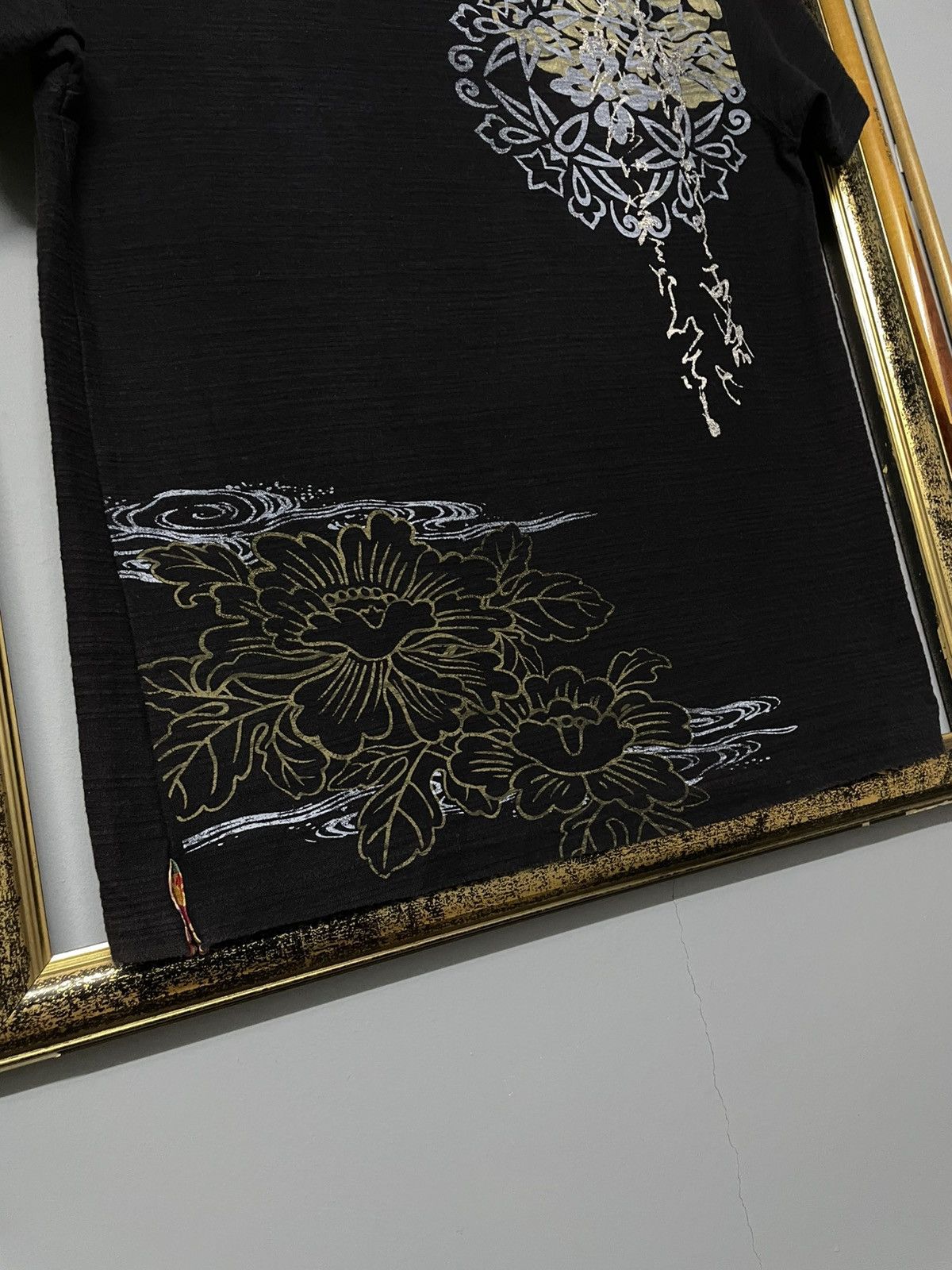 Designer × Japanese Brand × Vintage Vintage 1990s Japan Designer Traditional Sukajan Koi Tshirt Size US M / EU 48-50 / 2 - 7 Thumbnail