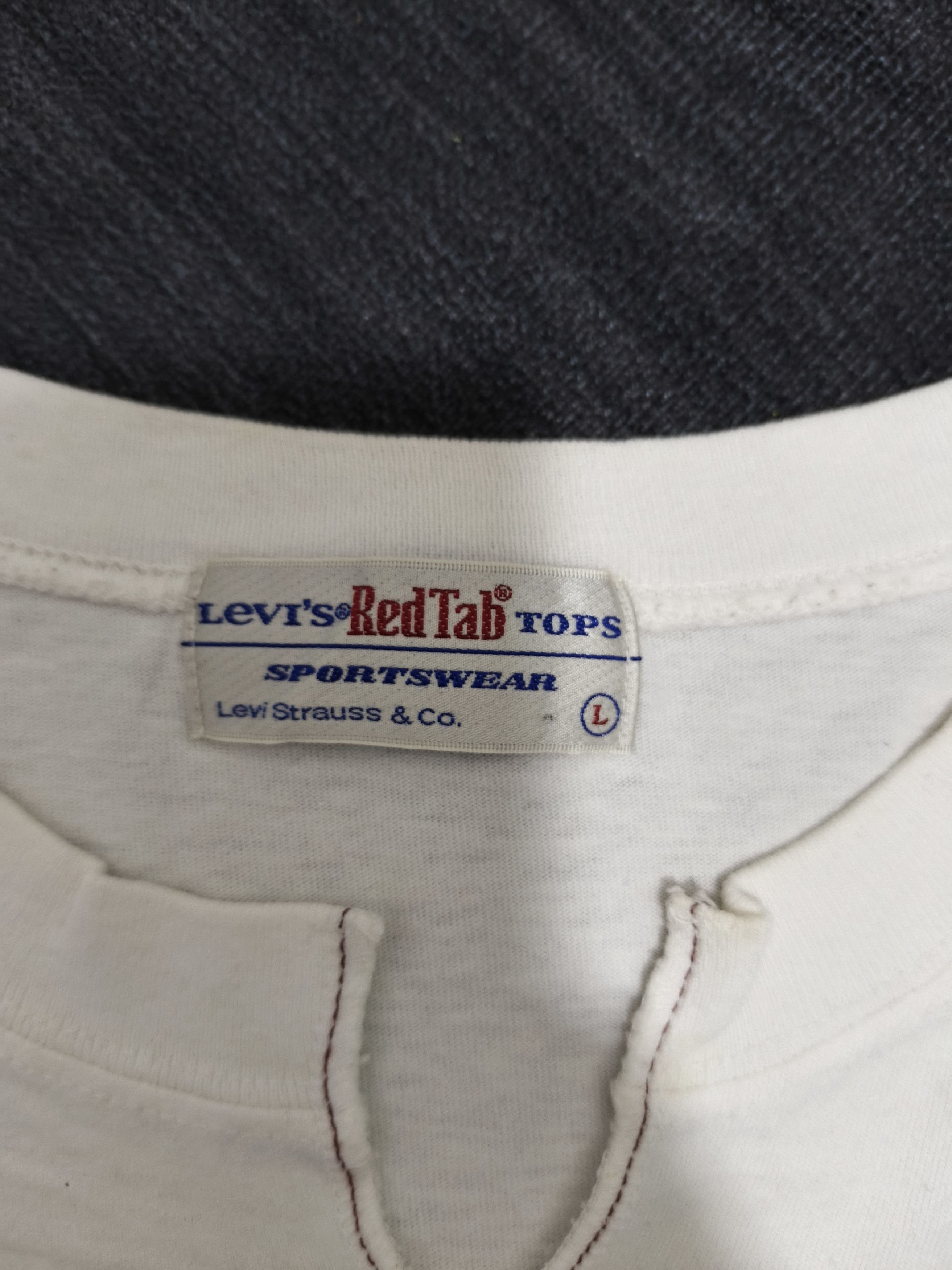 Levi's Vintage Levi’s Red Tab Tops Sportswear Tee Size US M / EU 48-50 / 2 - 12 Thumbnail