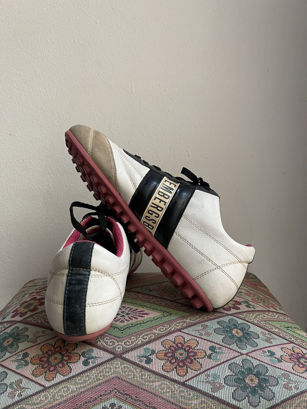 Dirk Bikkembergs Dirk Bikkembergs Soccer Shoes pink sole Size US 9 / EU 42 - 6 Thumbnail