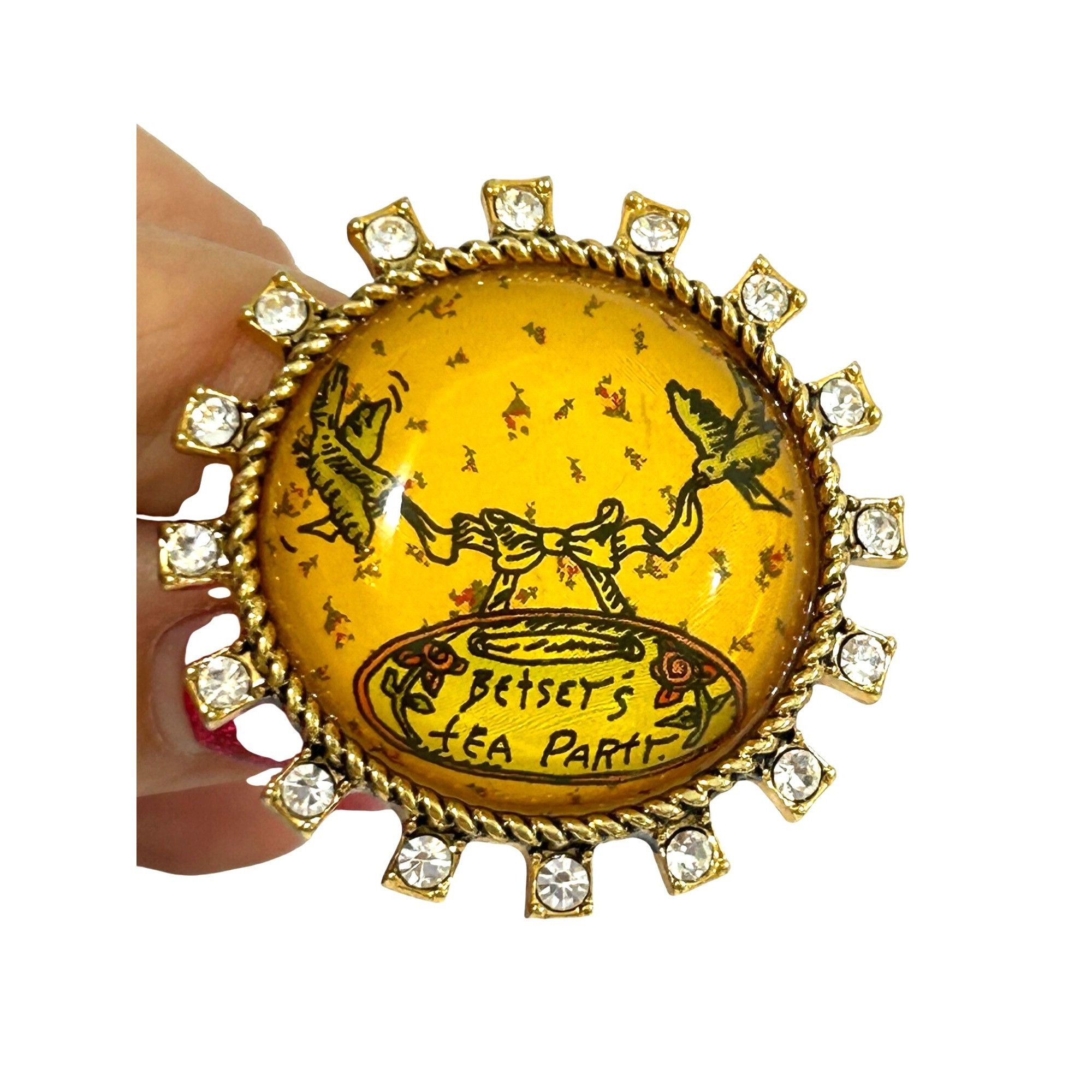Betsey Johnson Betsy Johnson Tea Party Fashion Ring Vtg 7 Lucite Crystals G Size ONE SIZE - 16 Thumbnail