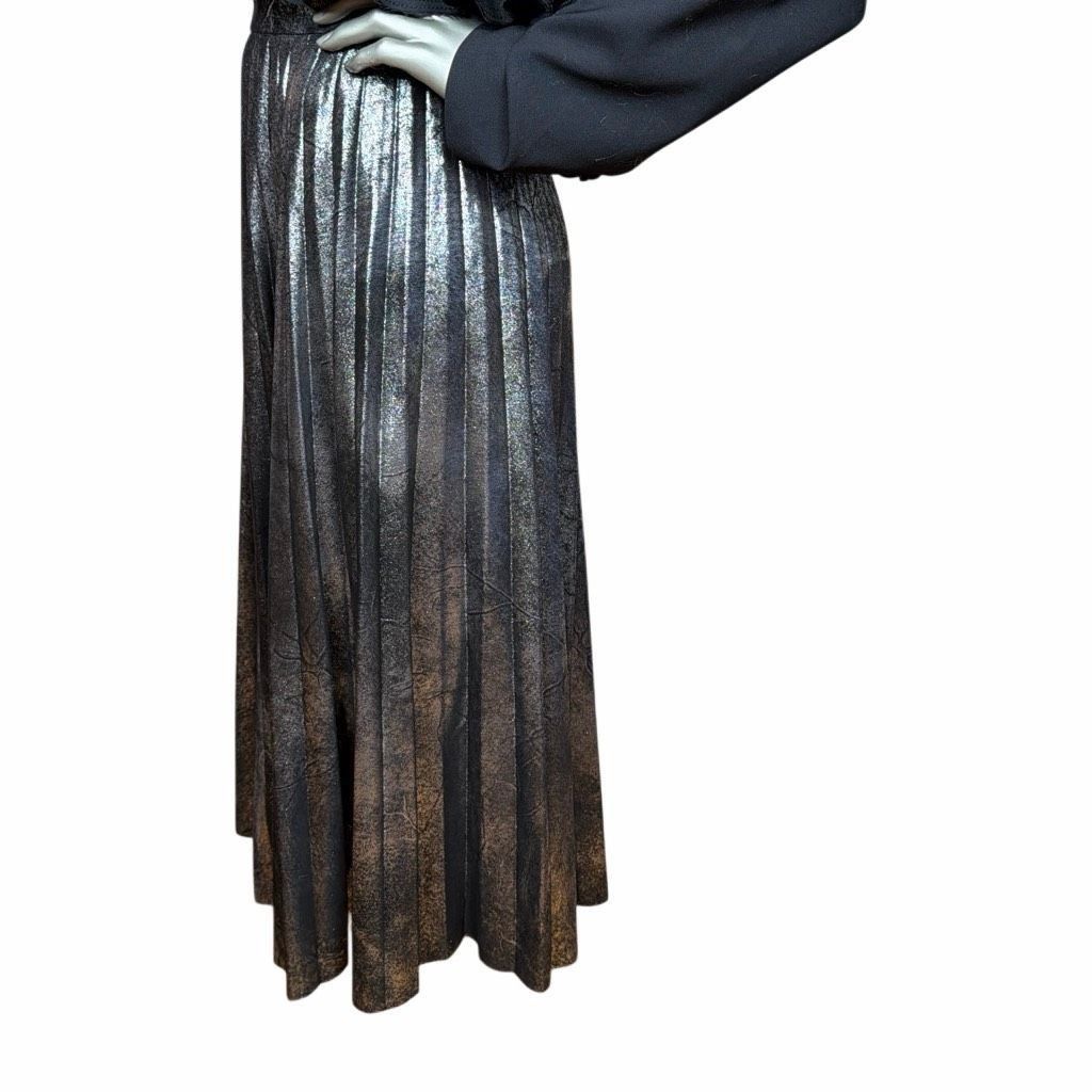 Zara Zara Woman Metallic Silver Accordion-Pleat Faux Suede Midi S Size 28" / US 6 / IT 42 - 6 Thumbnail