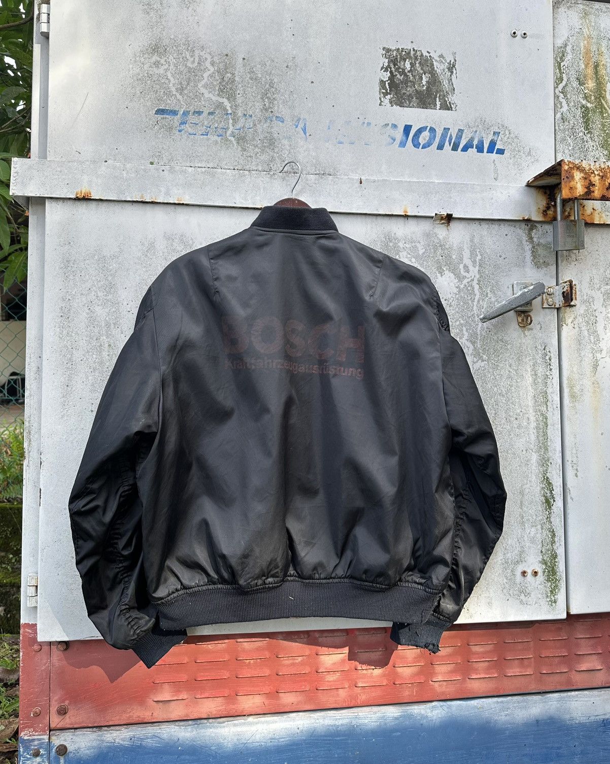 Vintage 🪖Vintage THRASHED Bosch MA-1 Bomber Jacket Size US M / EU 48-50 / 2 - 6 Thumbnail