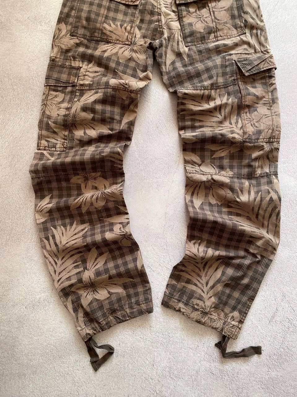 Japanese Brand Dirty pants Faded Crash denim thrashed y2k distressed jeans Size US 32 / EU 48 - 11 Thumbnail