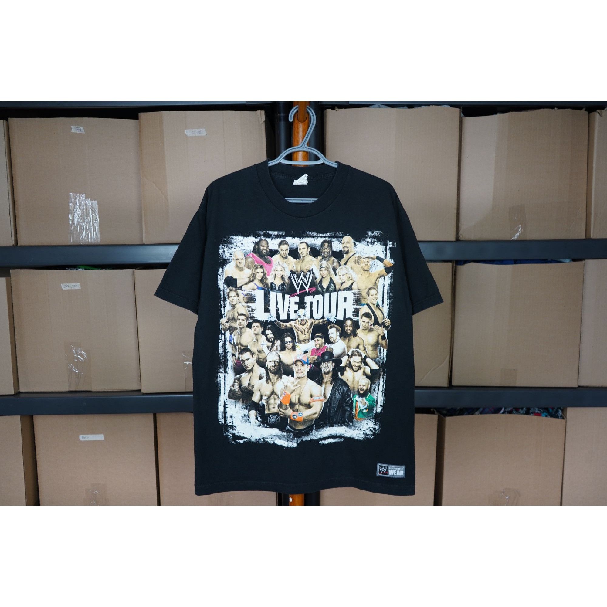 WWE WWE Live Tour Big Graphic Black L Long Fit Tshirt #386 Size US L / EU 52-54 / 3 - 1 Thumbnail