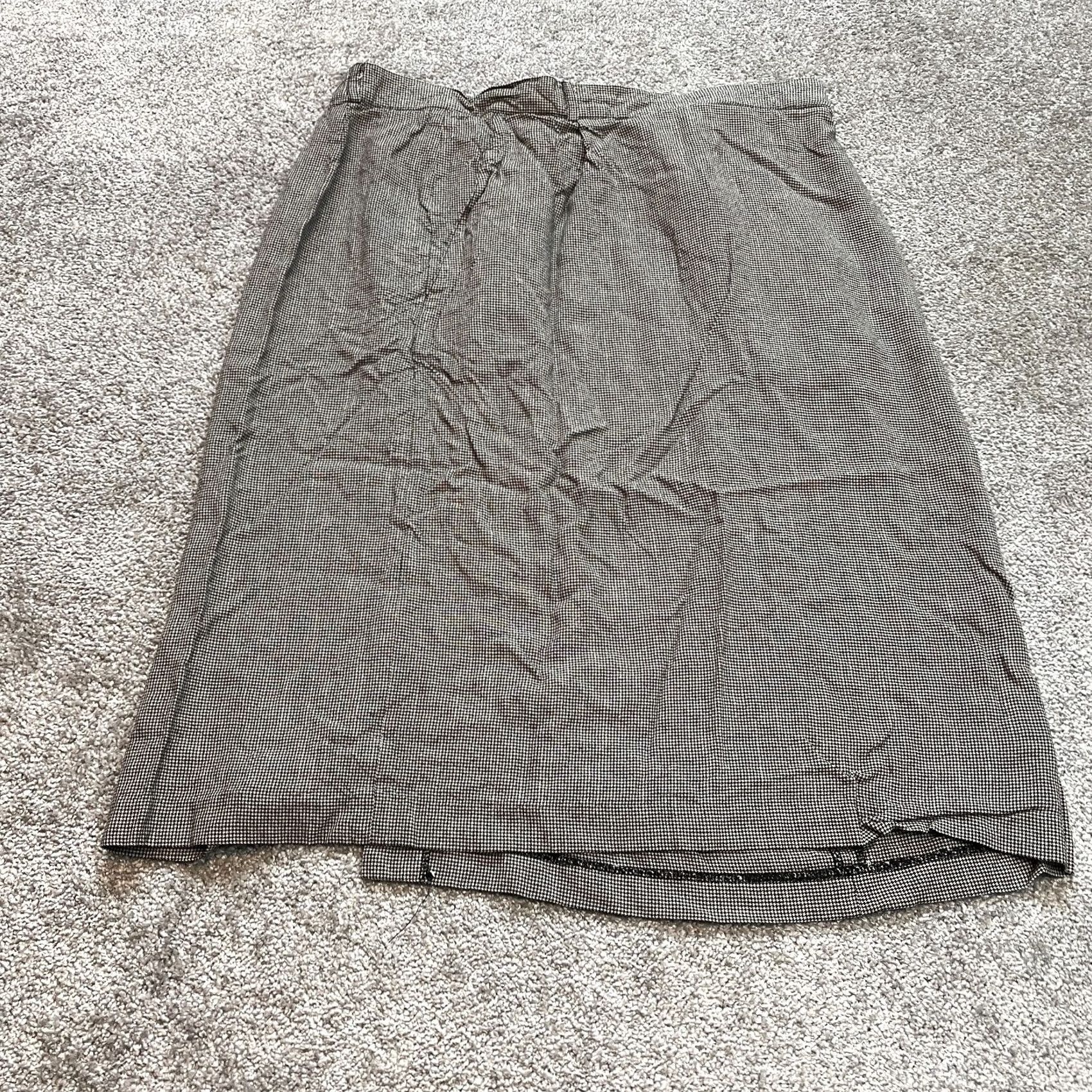 Vintage VINTAGE JP Collections Skirt Womens 24 Black Gray Midi 100% Rayon Made in Japan Vintage Size 42" / US 20 - 2 Thumbnail