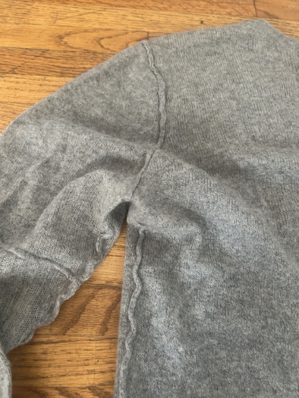 Nice Collective 100% Cashmere Nice Collective V Neck sweater Size US XS / EU 42 / 0 - 11 Thumbnail