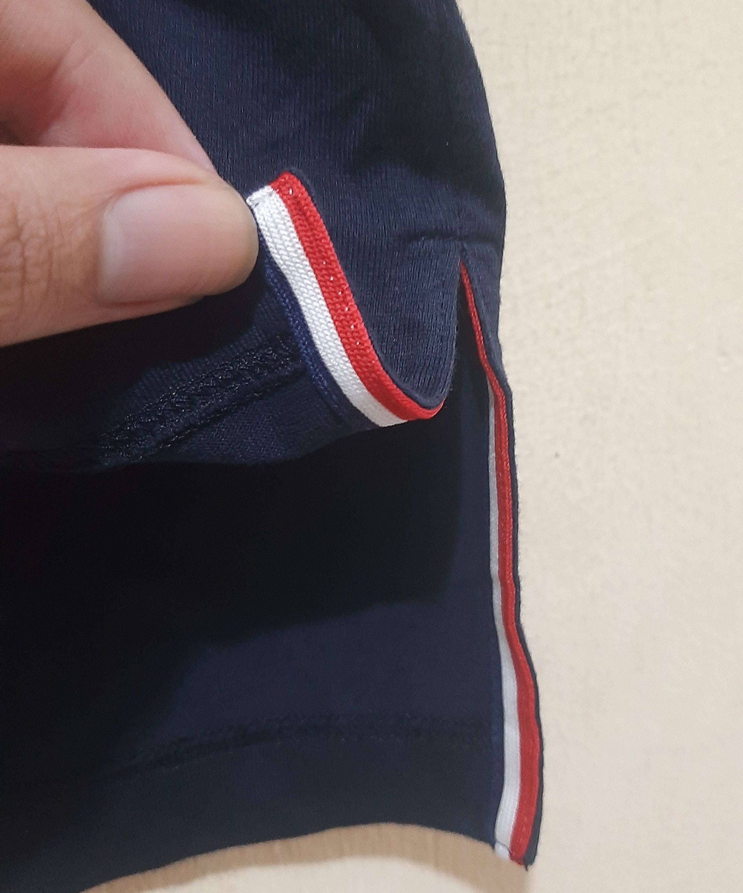 Thom Browne Men's Side Slit Relaxed short Slevee MJS067A00042415 Size US M / EU 48-50 / 2 - 4 Thumbnail