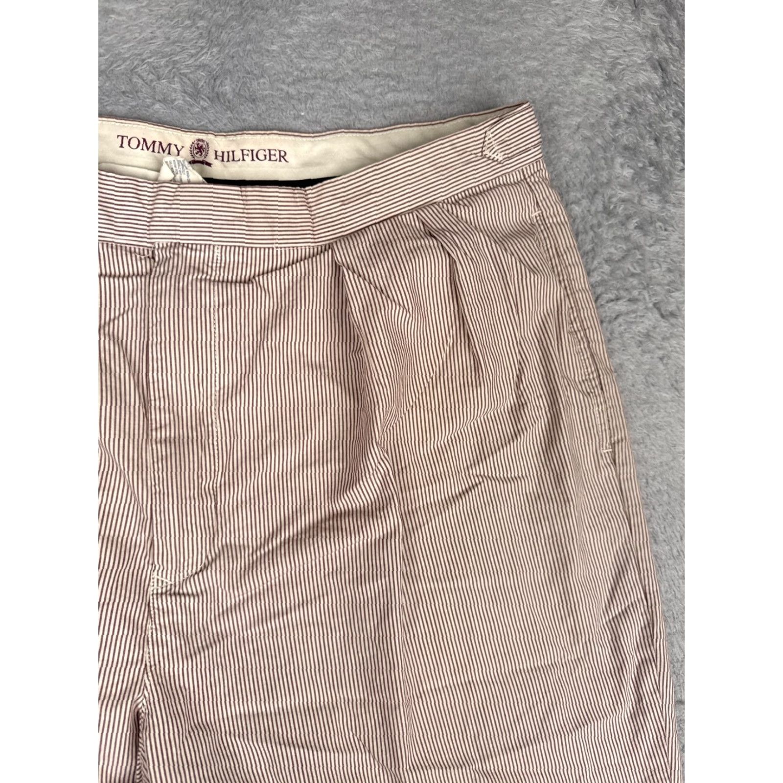 Tommy Hilfiger Tommy Hilfiger Shorts Mens 38 Red Striped Chino Pleated 9 Inseam Casual Size US 38 / EU 54 - 5 Thumbnail