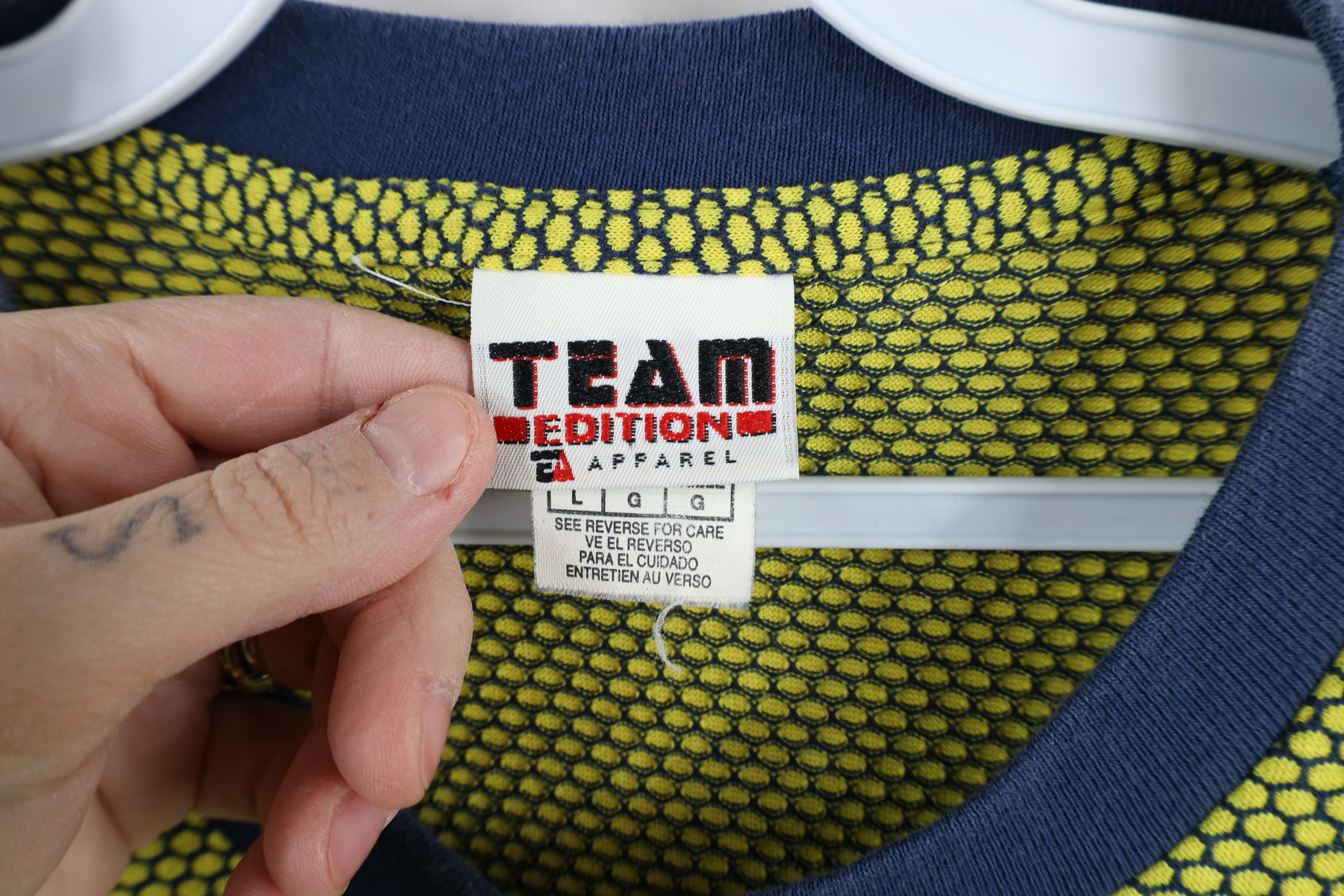 Vintage Vintage 90s of Michigan Short Sleeve T-Shirt Maize Size US L / EU 52-54 / 3 - 6 Thumbnail