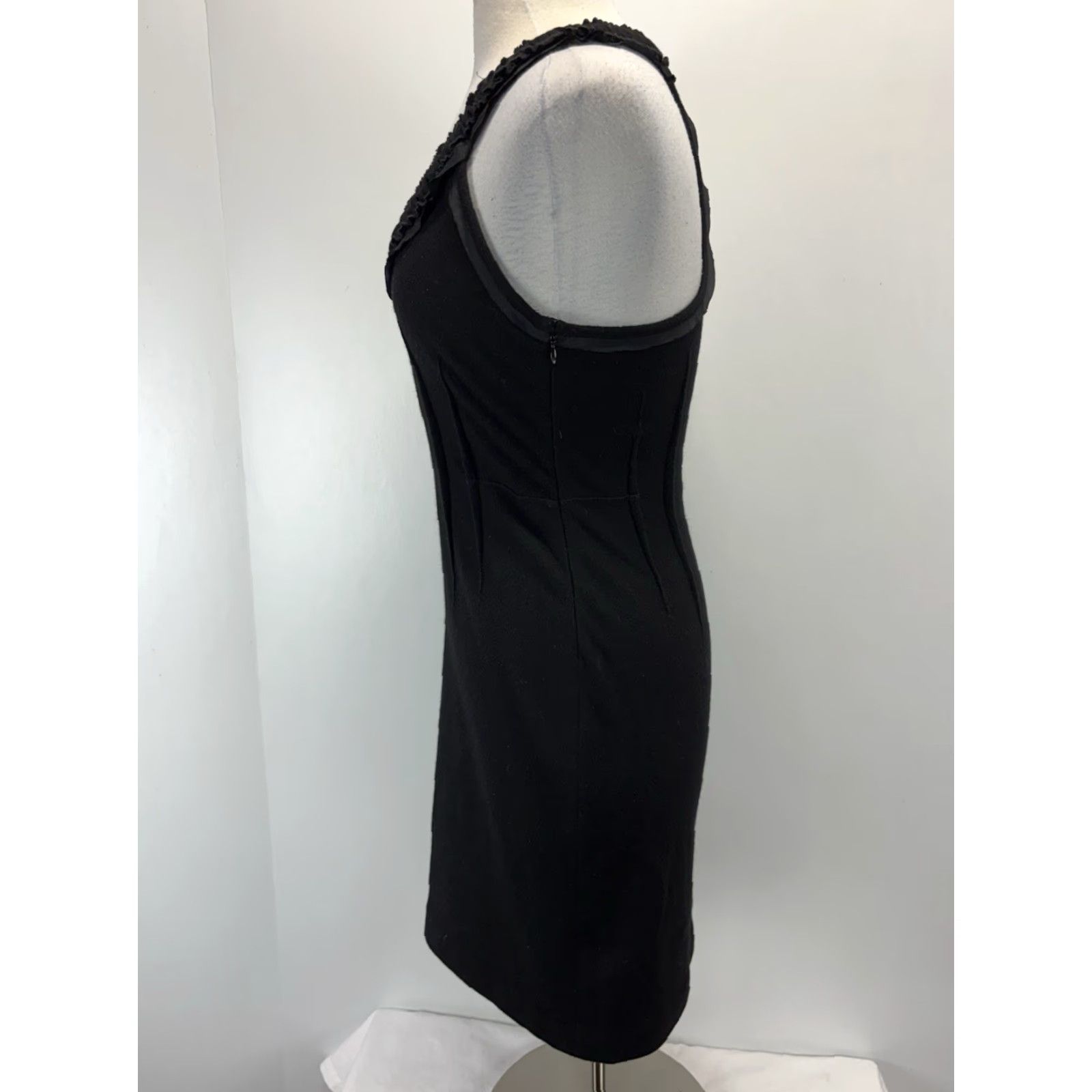 Banana Republic Banana Republic Sheath Dress Sz 6 Black 100% Wool Sleeveless Racerback Classic Business Party/Cocktail Knee Length Womens Size M / US 6-8 / IT 42-44 - 2 Thumbnail