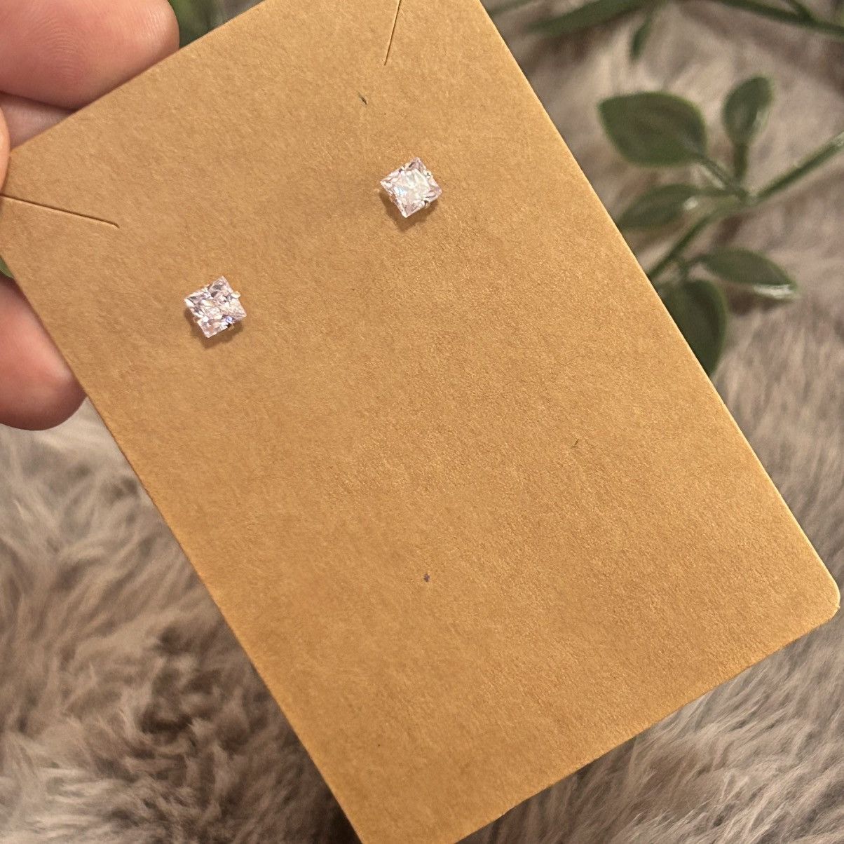 Jewelry Square cut prong set clear cubic zirconia stud earrings Size ONE SIZE - 4 Thumbnail