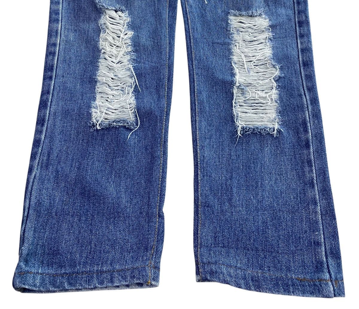 Levi's Levi’s Blue Wash Distressed Skinny Style Jean Size US 30 / EU 46 - 5 Thumbnail