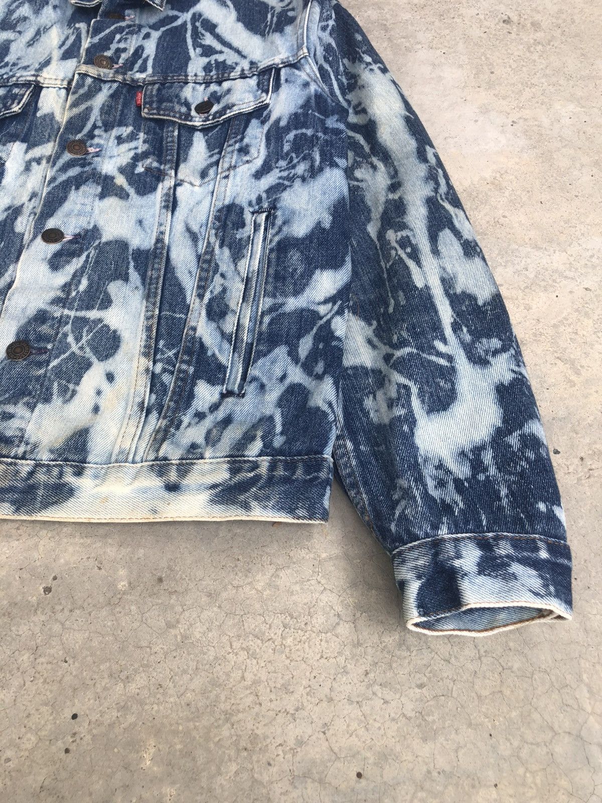 Levi's Vintage 80’s Levi’s Acid Wash Denim Jacket Distressed Denim Size US L / EU 52-54 / 3 - 18 Thumbnail